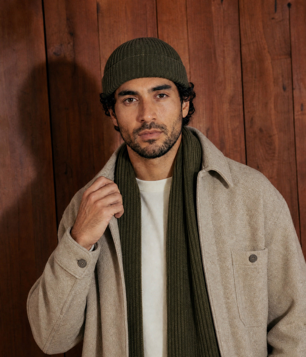 CLASSIC SCARF. — ARMY GREEN worn