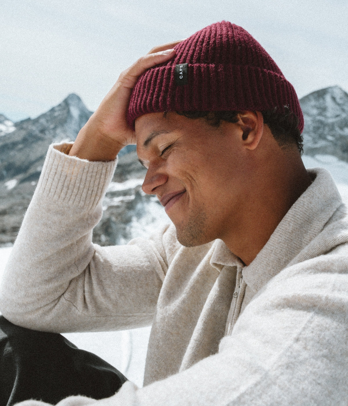 LOGO FISHERMAN BEANIE.