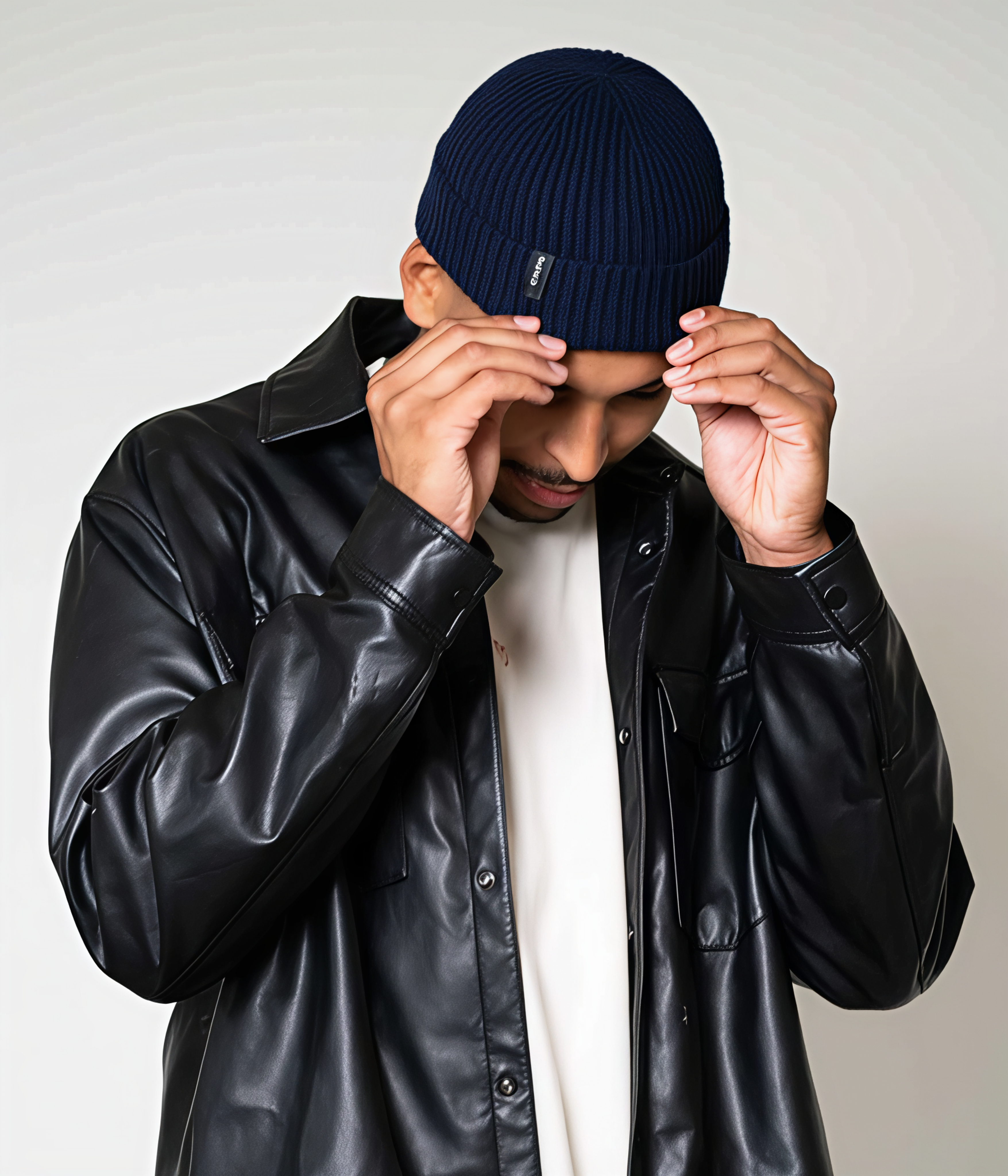 LOGO FISHERMAN BEANIE.