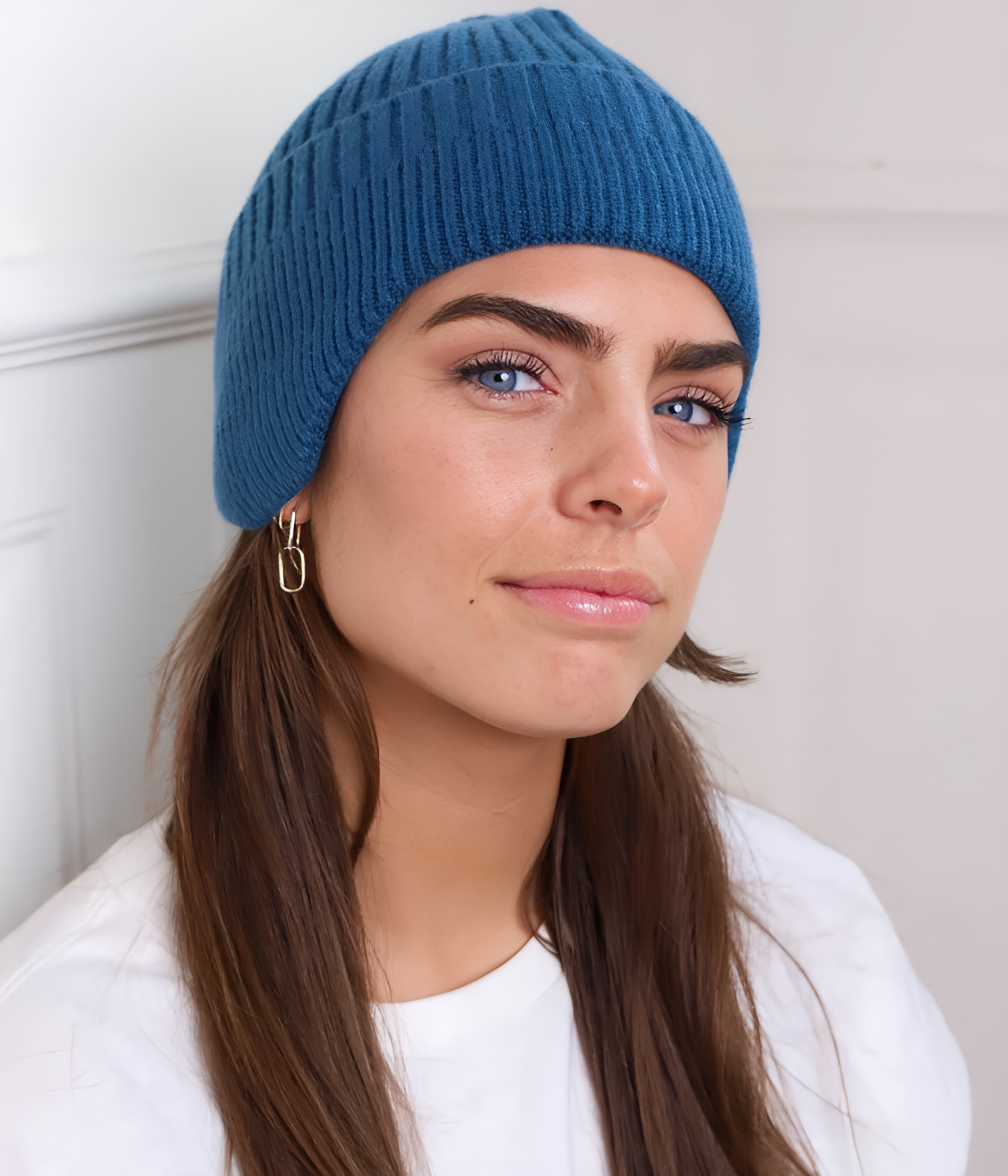 CABLE EARMUFF BEANIE.