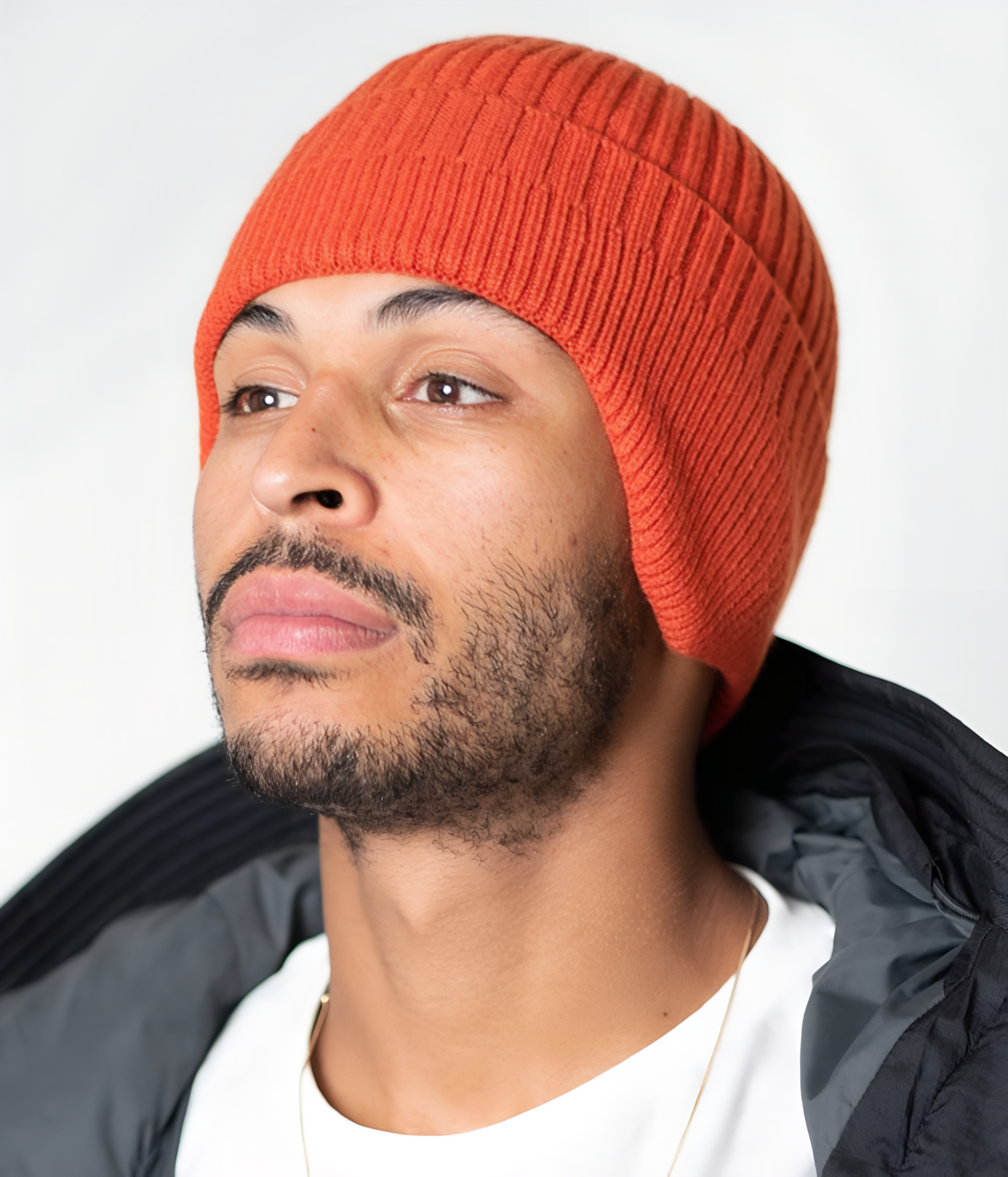 BONNET CACHE-OREILLES À CÂBLE.