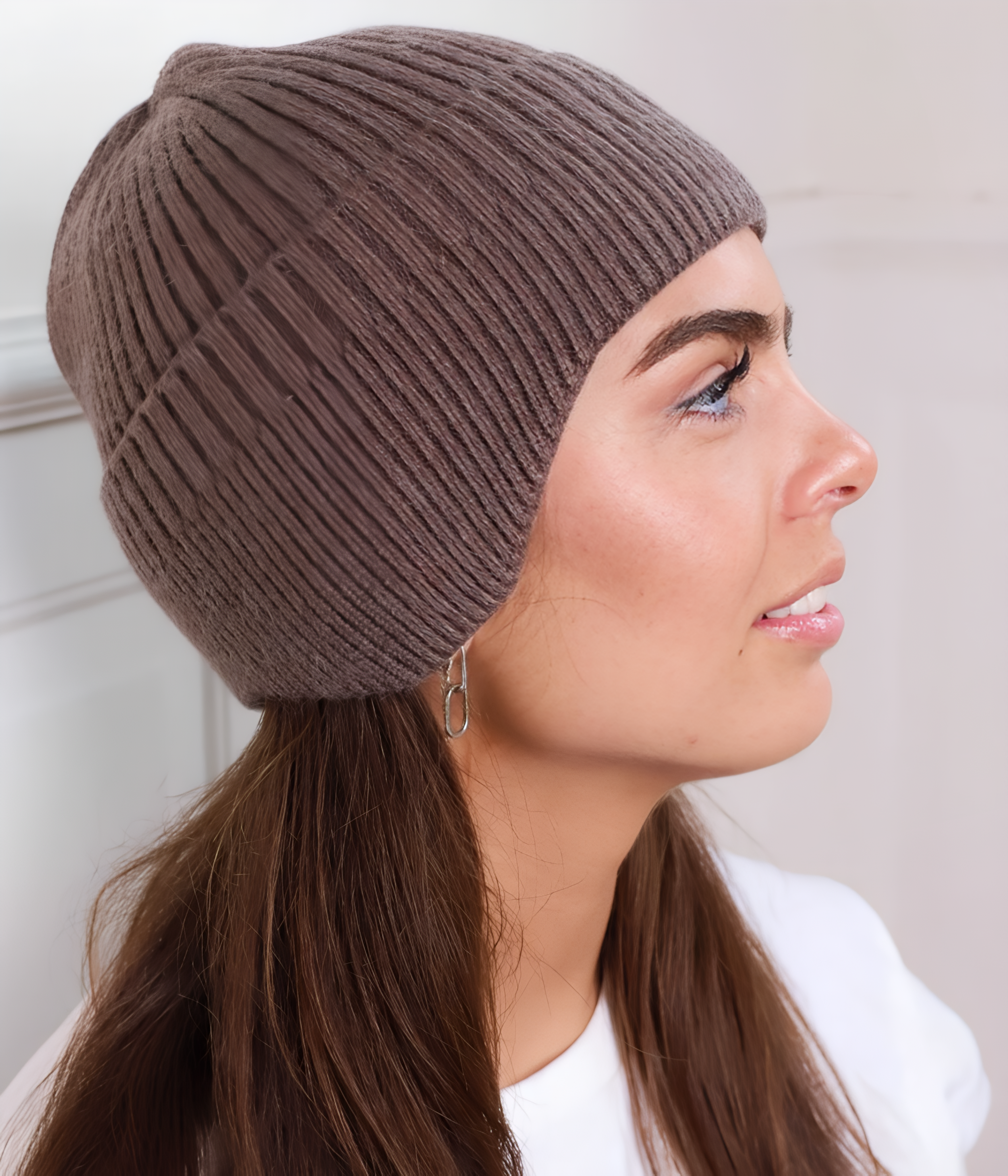 CABLE EARMUFF BEANIE.