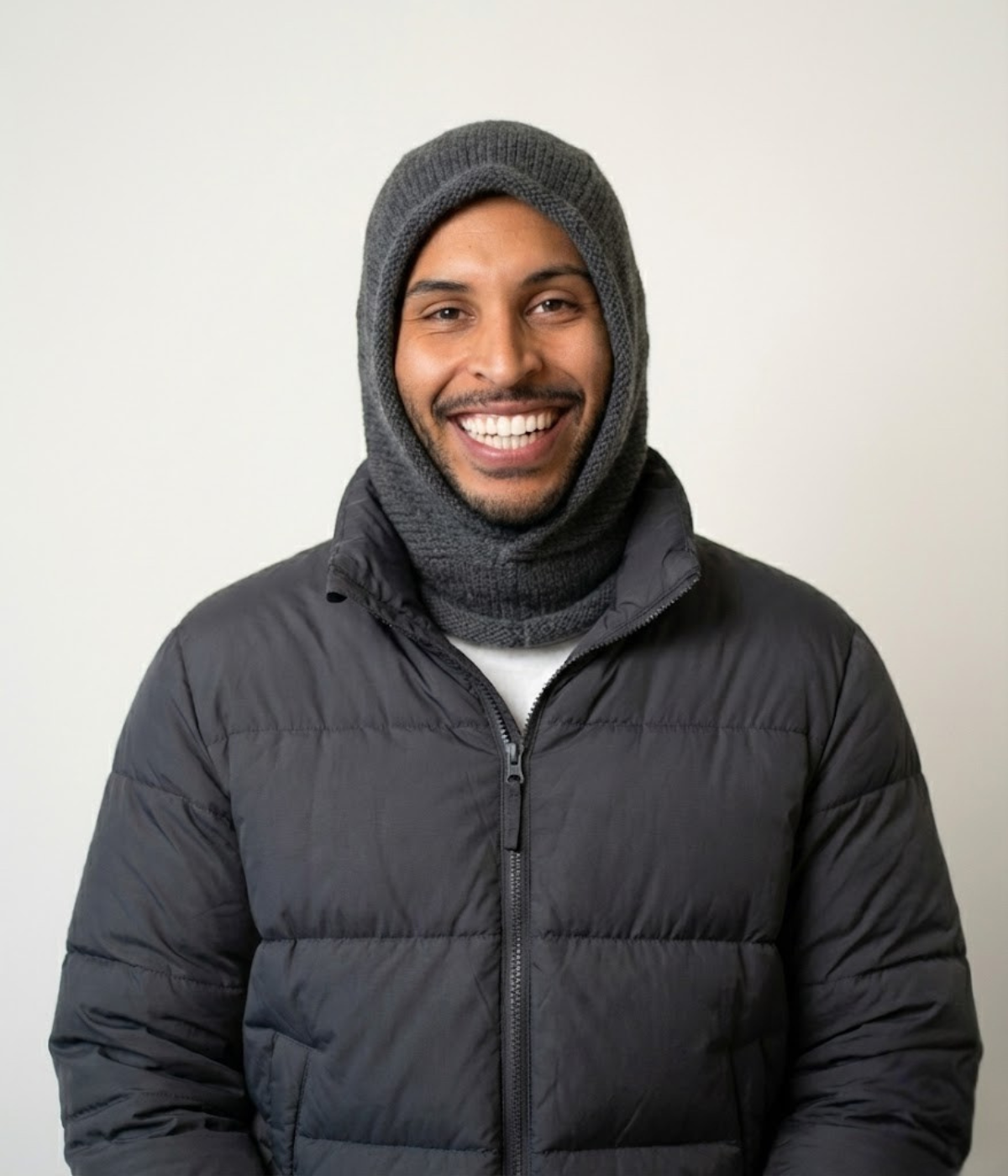 KNIT BALACLAVA HOOD.