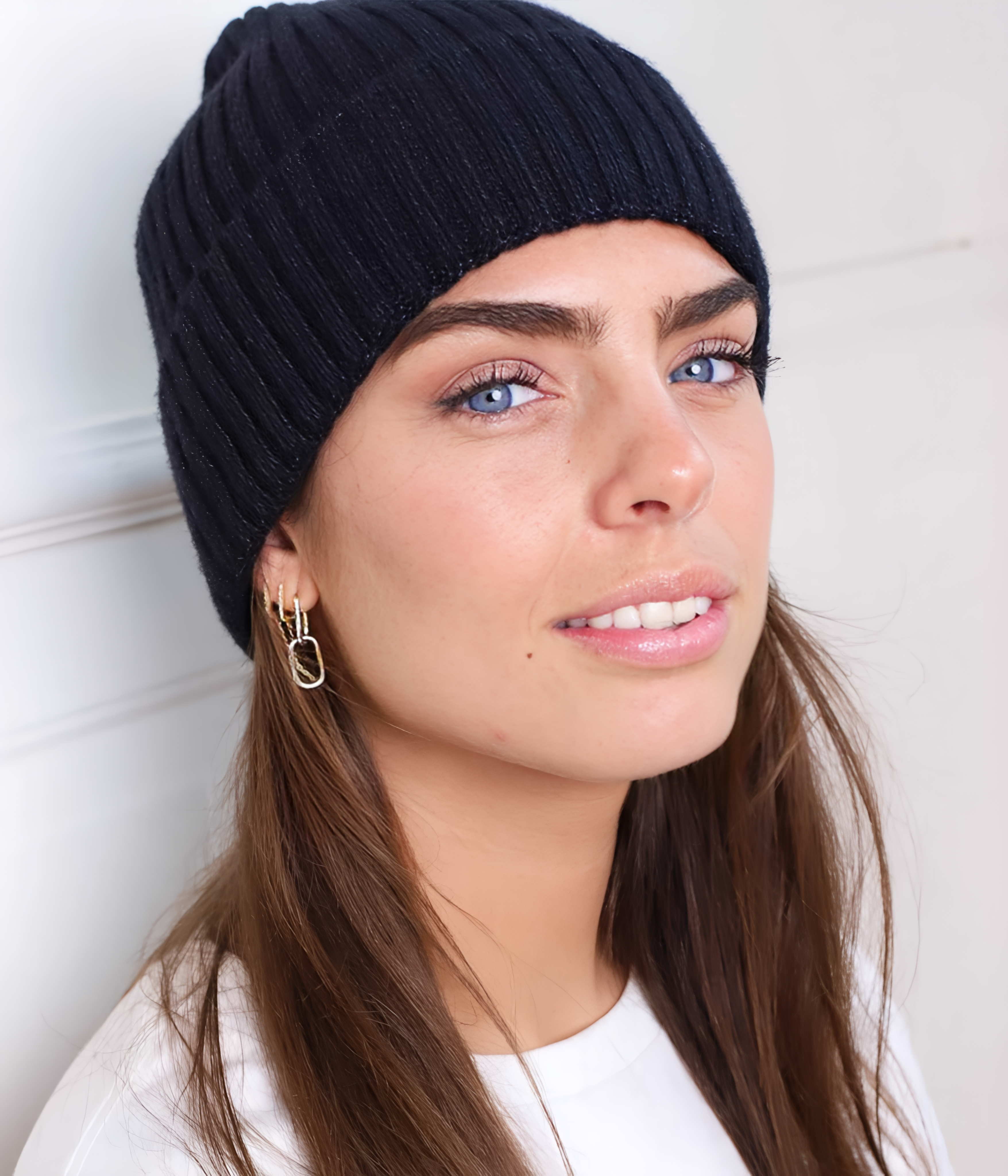 CABLE BEANIE.