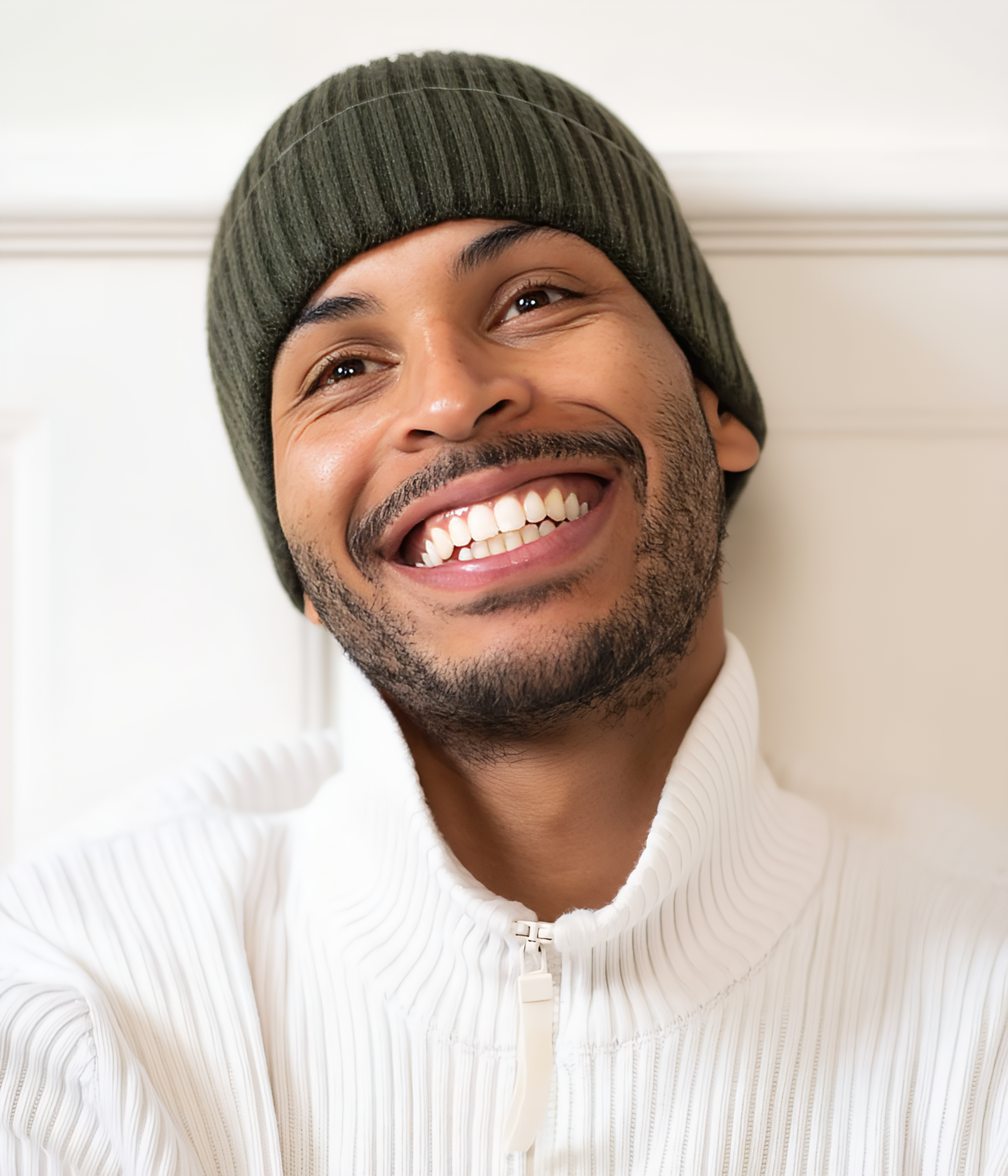 CABLE BEANIE.