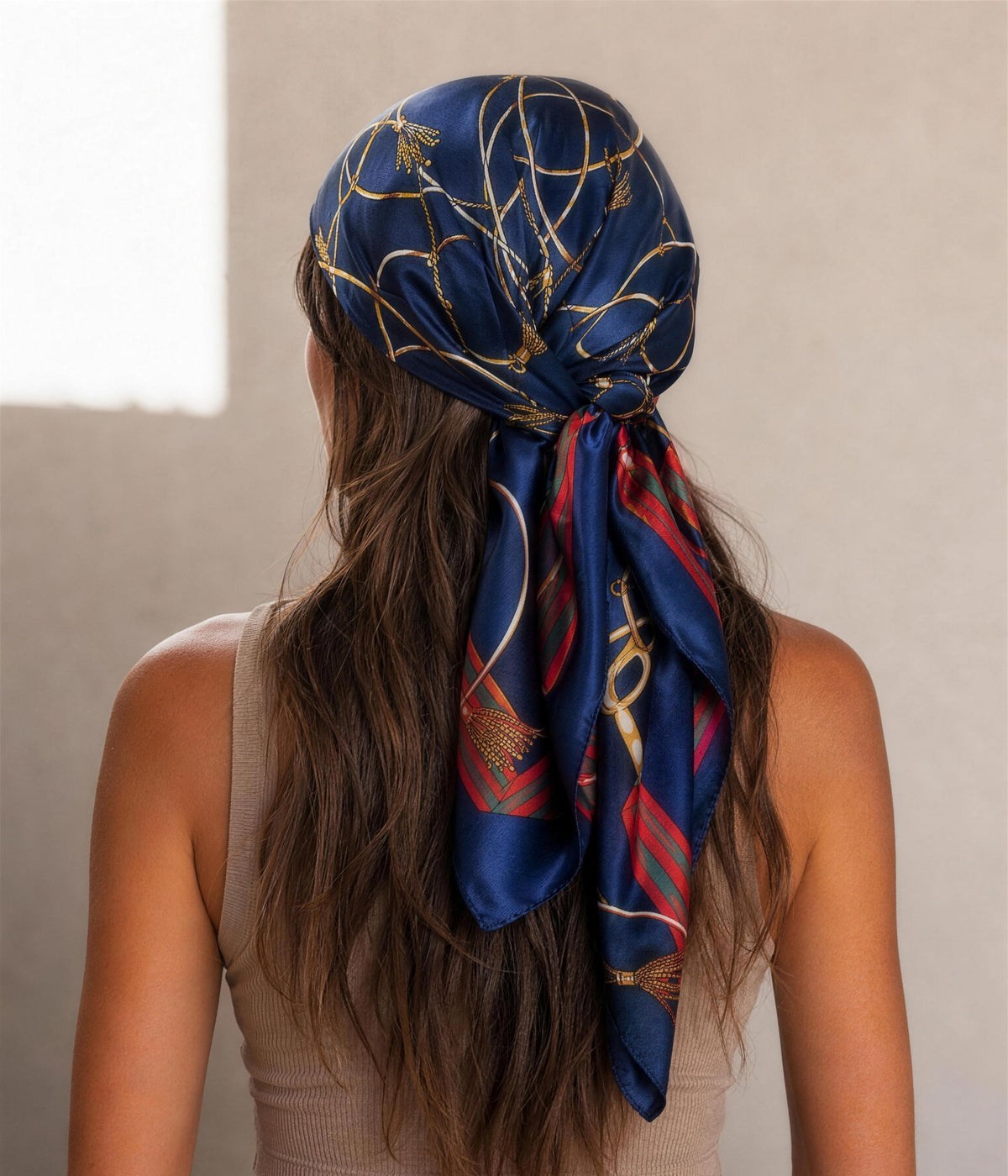 CHAIN HEAD SCARF. — NAVY worn, from behind