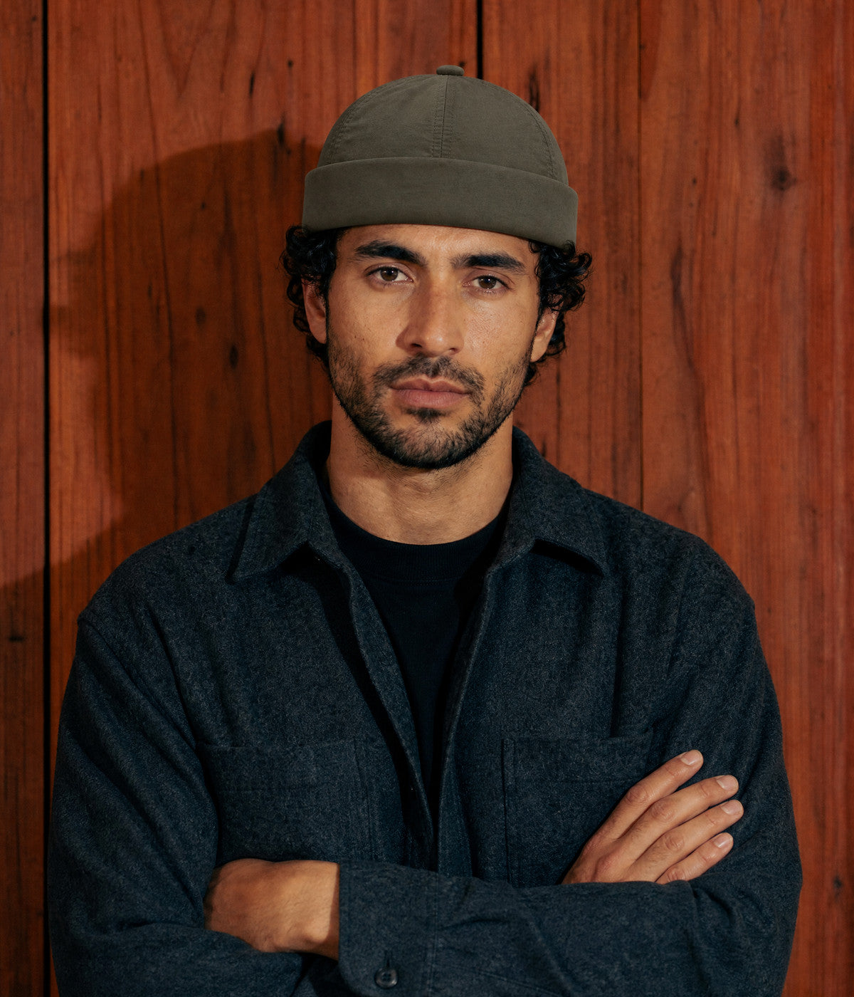 QUICK DRY DOCKER. — ARMY GREEN worn