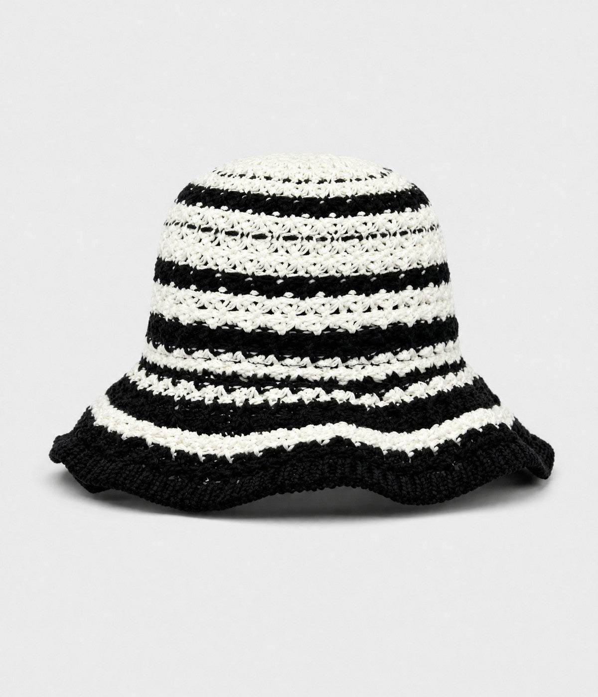 SCALLOPED CROCHET BUCKET. crochet bucket hat with wavy scalloped brim in black, front view
