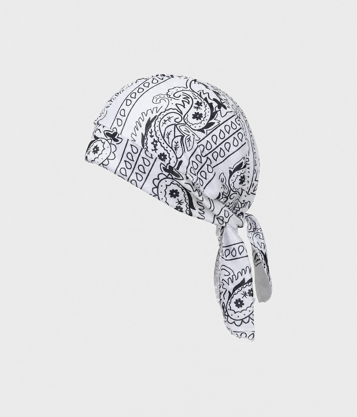 BANDANA CAP. pre-tied paisley bandana cap in white, front view