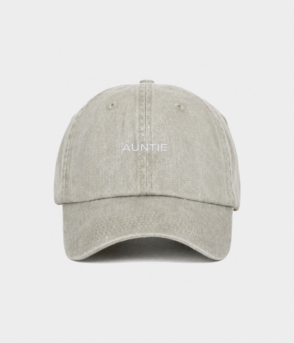 WASHED AUNTIE. washed cotton dad cap in GRAYISH SHEEN, front view