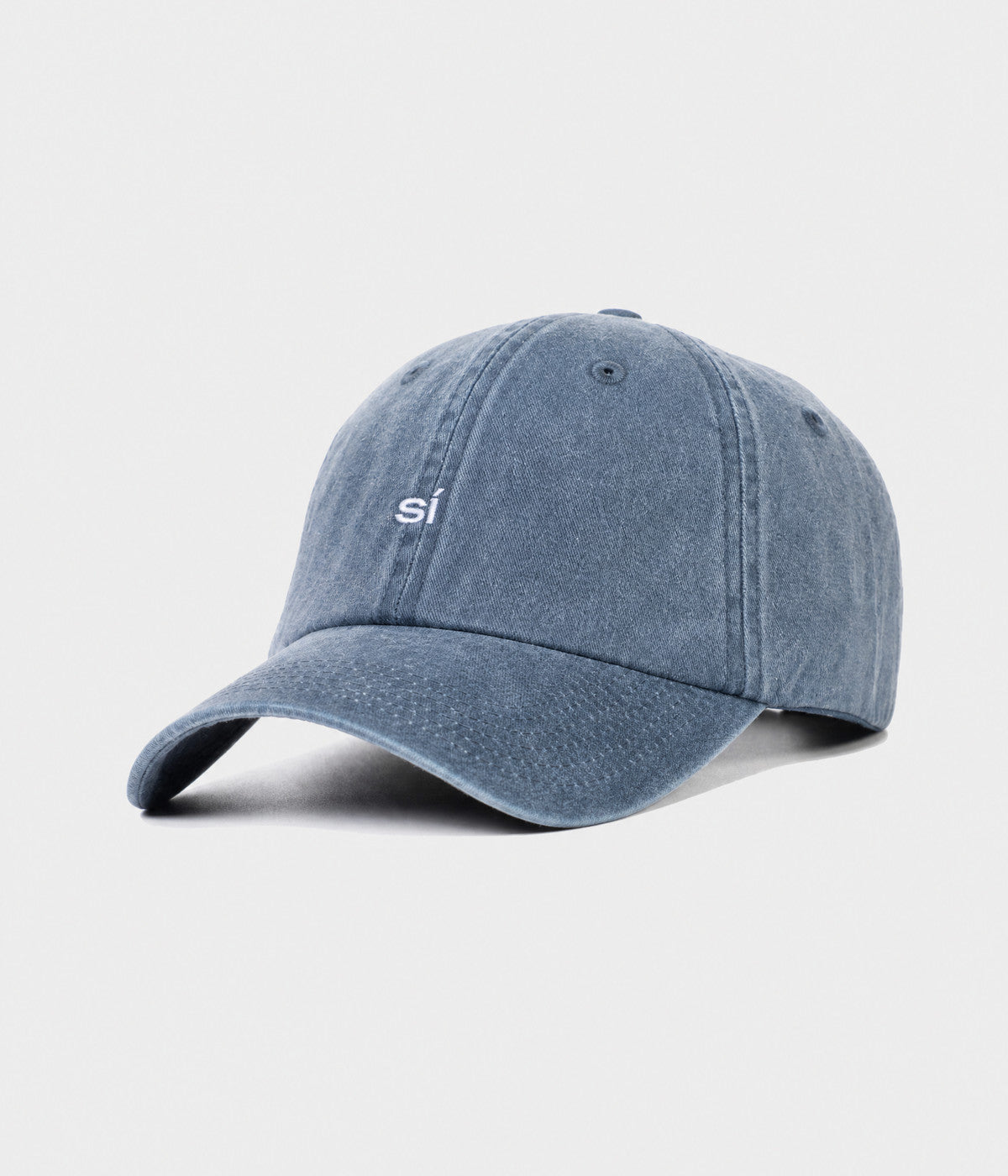 WASHED SÍ. washed cotton dad cap in NAVY, side view