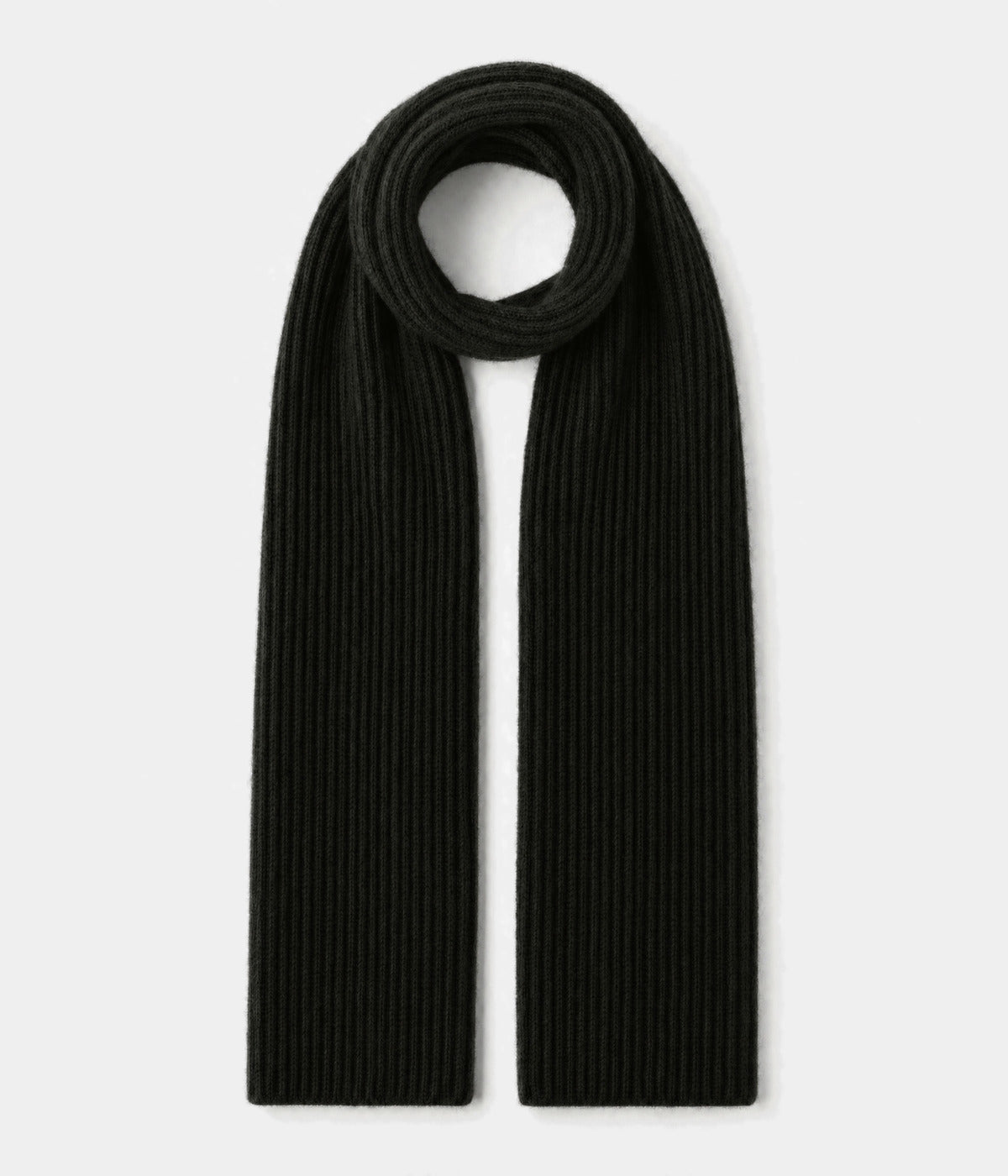 CLASSIC SCARF. knit scarf in BLACK, front view