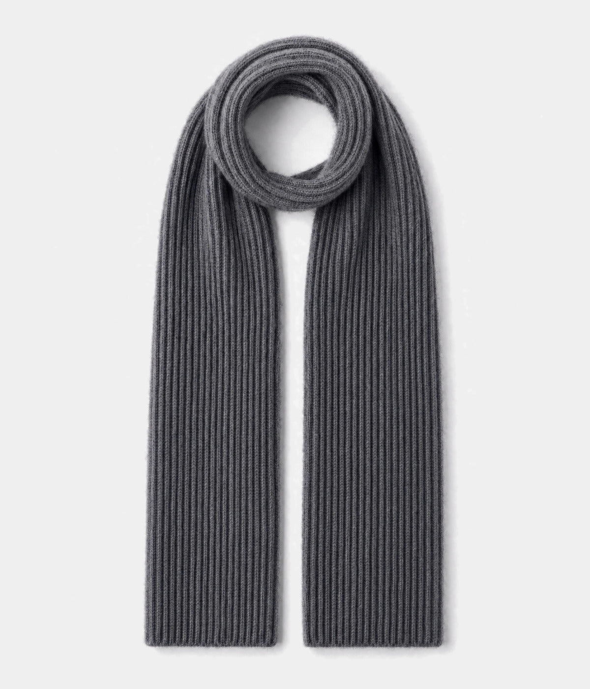 CLASSIC SCARF. knit scarf in LIGHT GRAY, front view