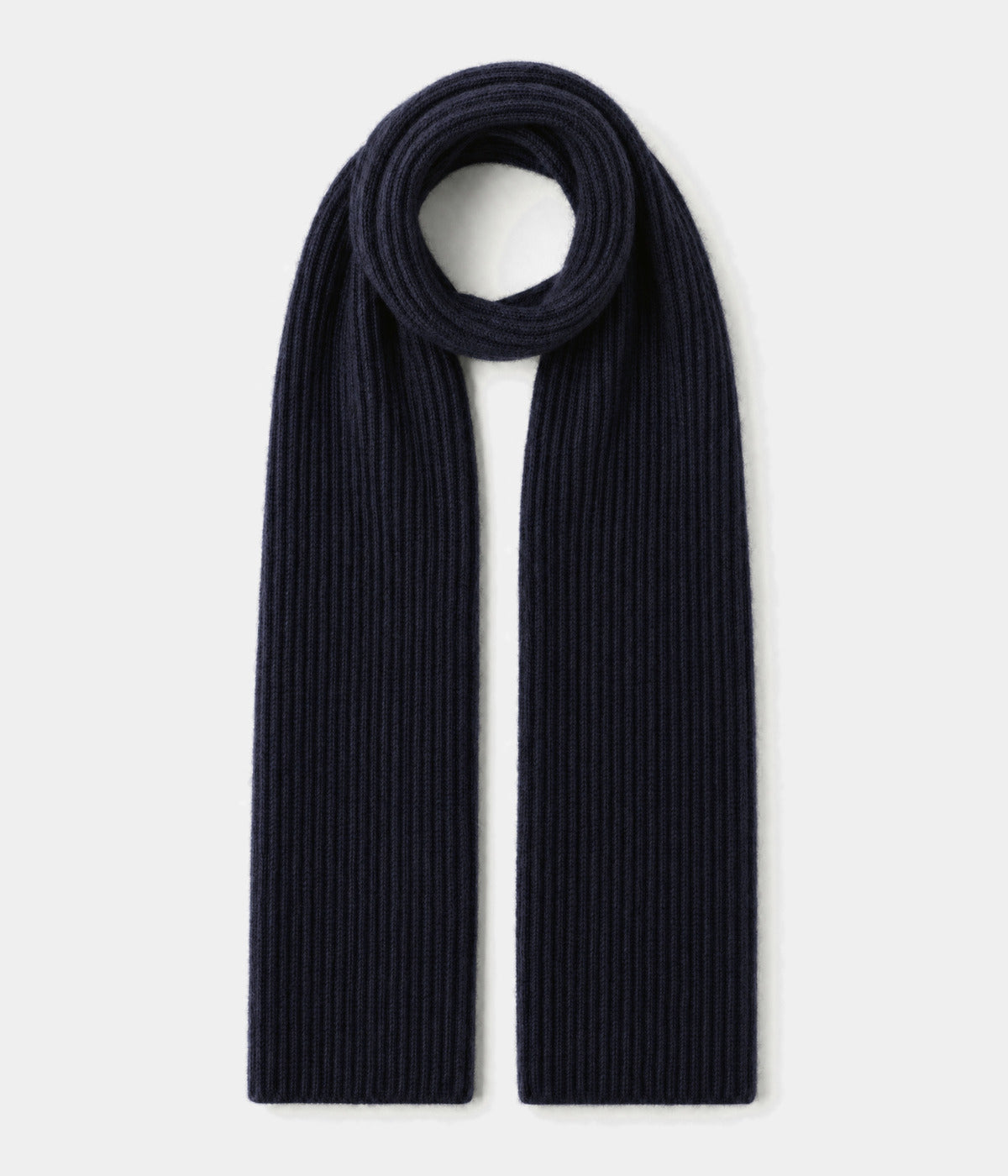 CLASSIC SCARF. knit scarf in NAVY, front view