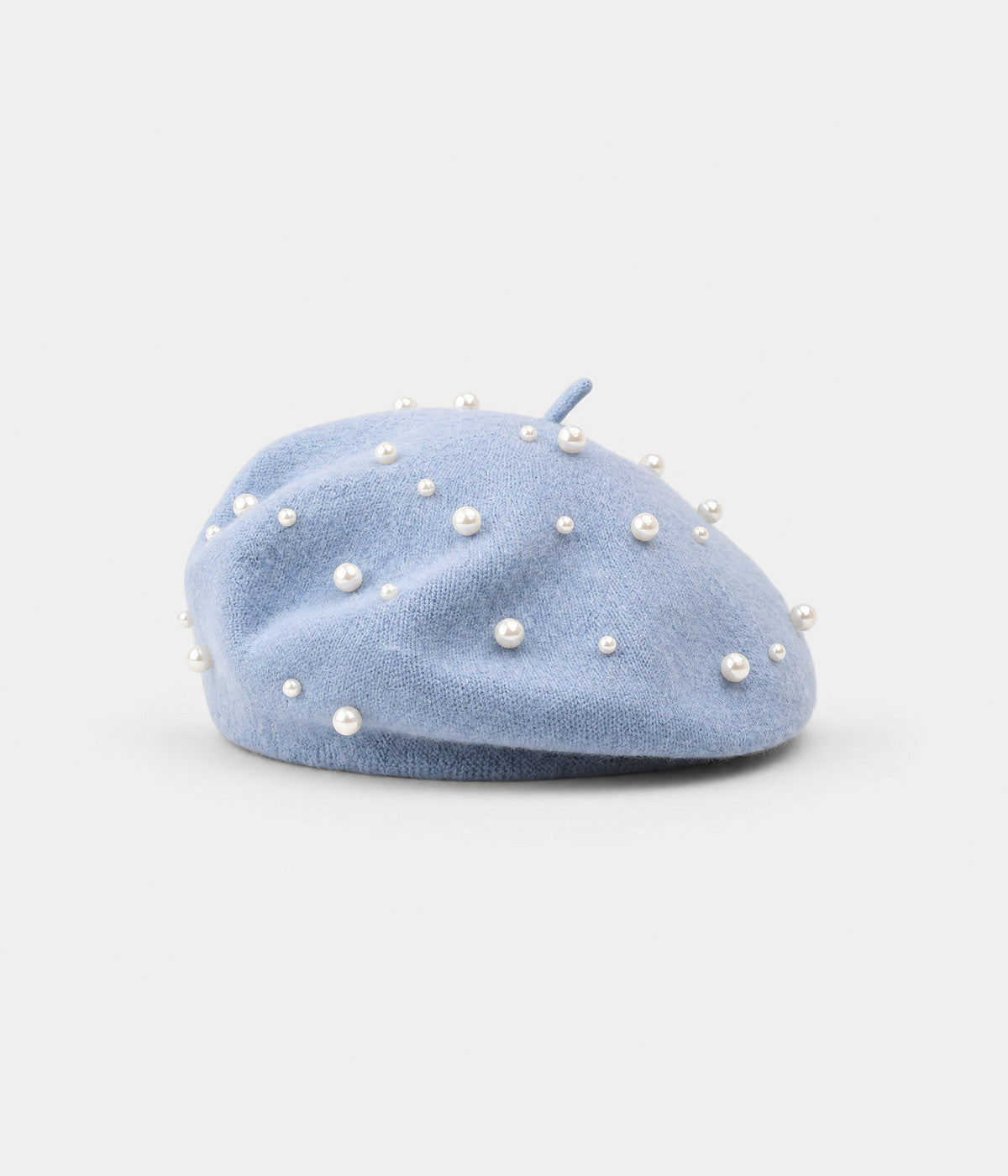 PEARL BERET. knit beret in LIGHT BLUE, front view