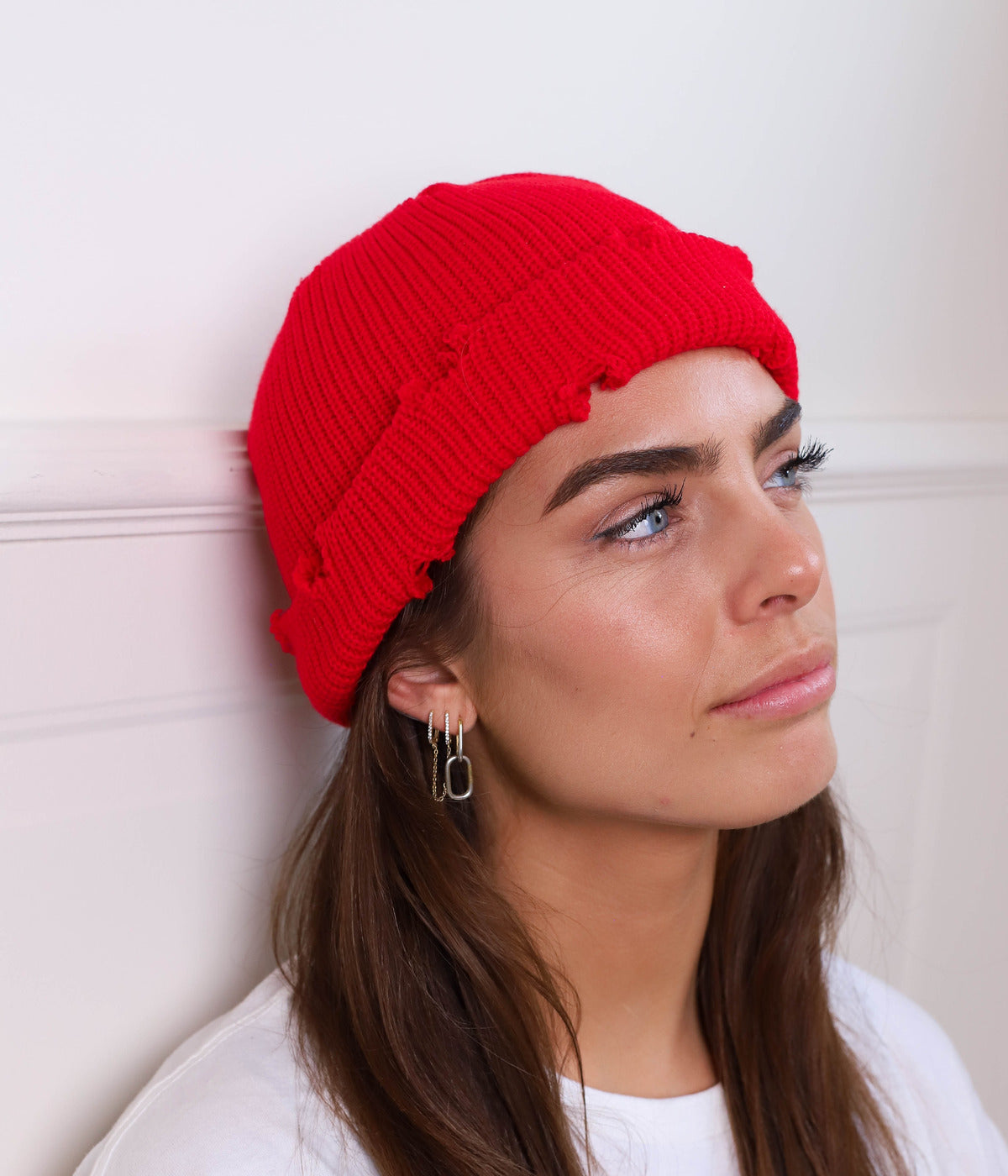 RIPPED FISHERMAN BEANIE 3-PACK. — RED worn