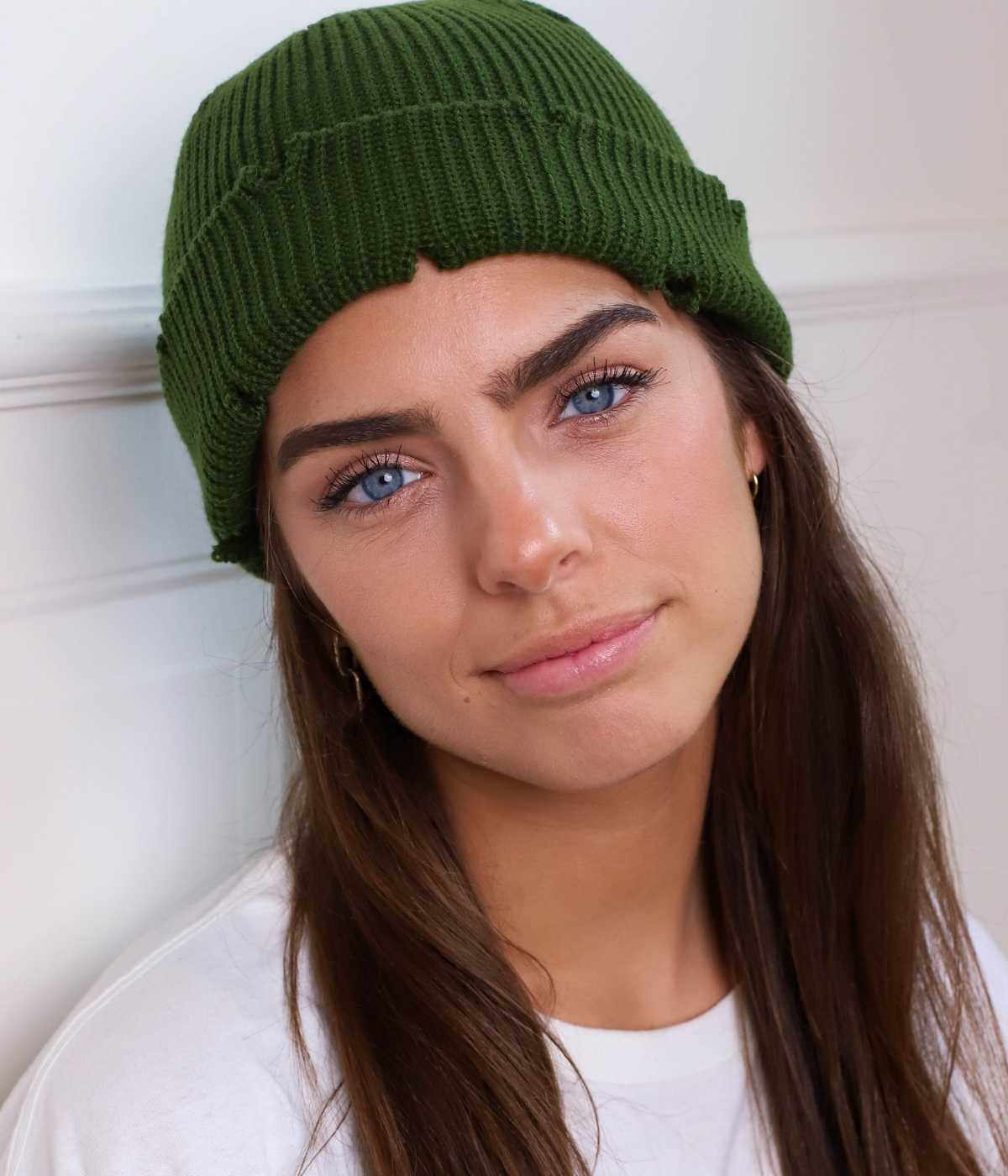 GORRO DE PESCADOR RASGADO.