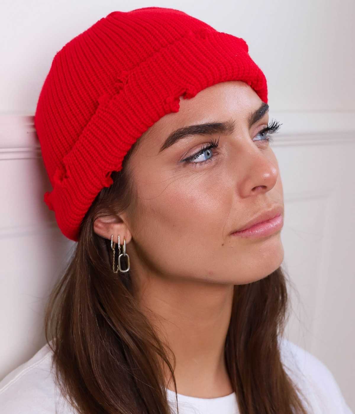 GORRO DE PESCADOR RASGADO.