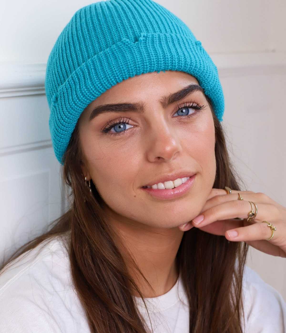 GORRO DE PESCADOR RASGADO.