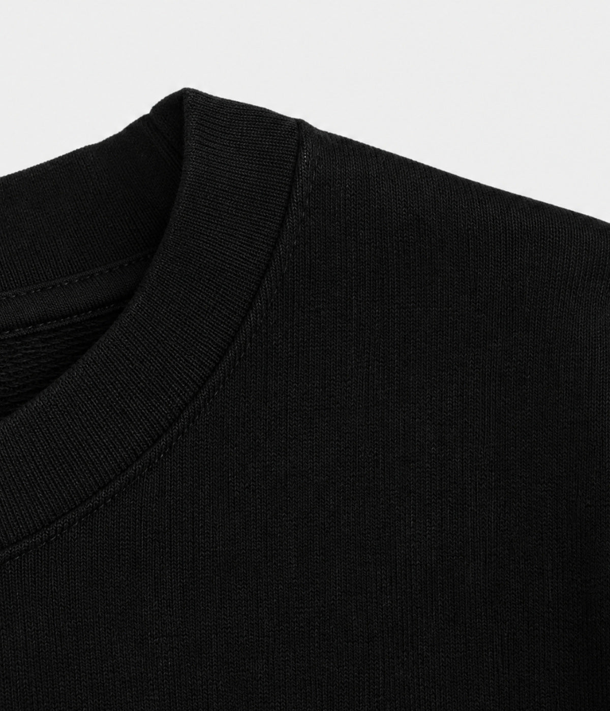 ROSE SWEATER.-CAPS