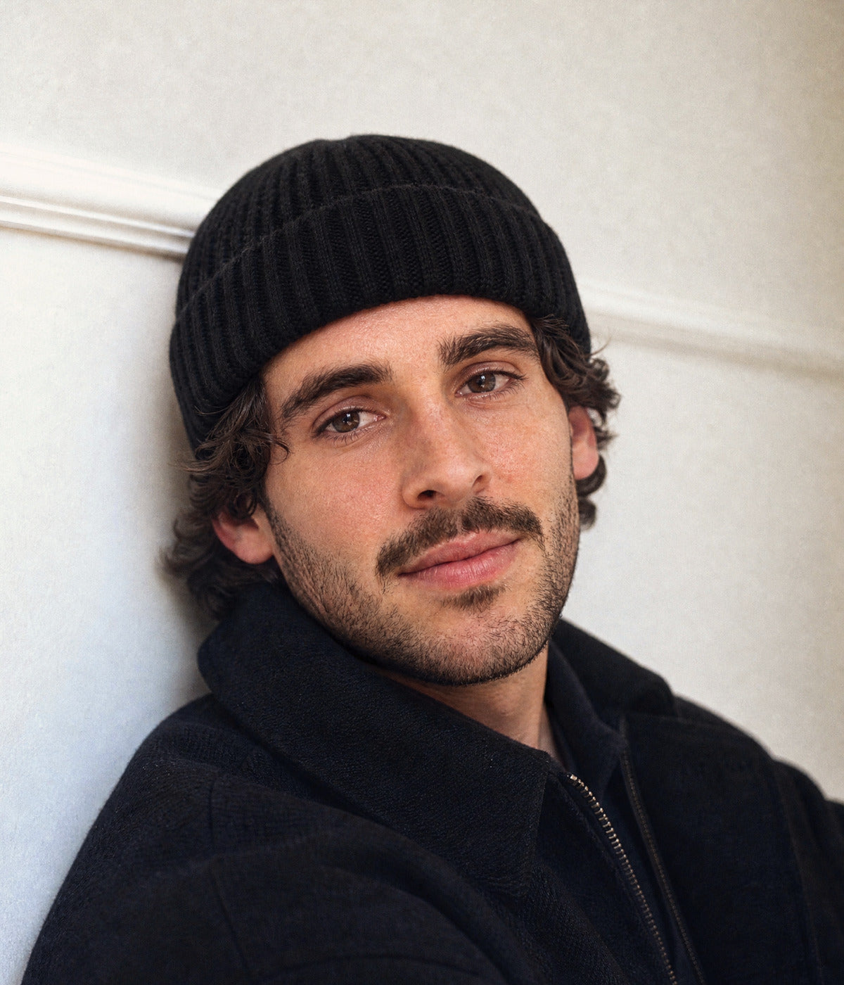 WOOL FISHERMAN BEANIE 3-PACK. — BLACK worn