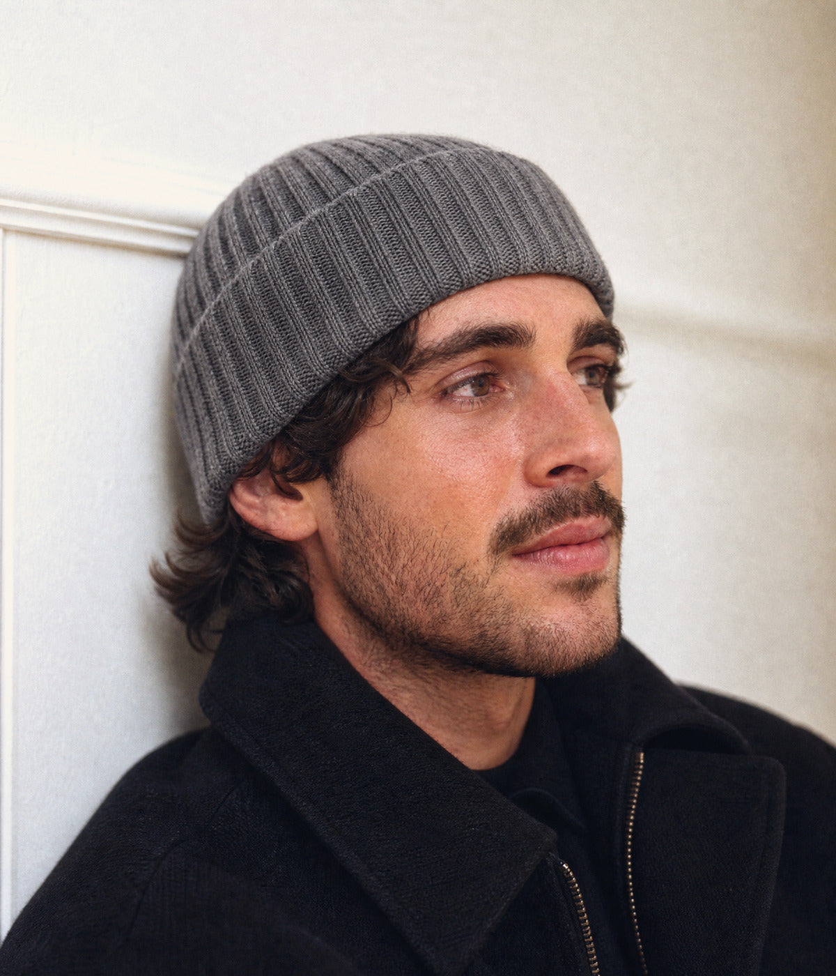 WOOL FISHERMAN BEANIE 3-PACK. — GRAY worn