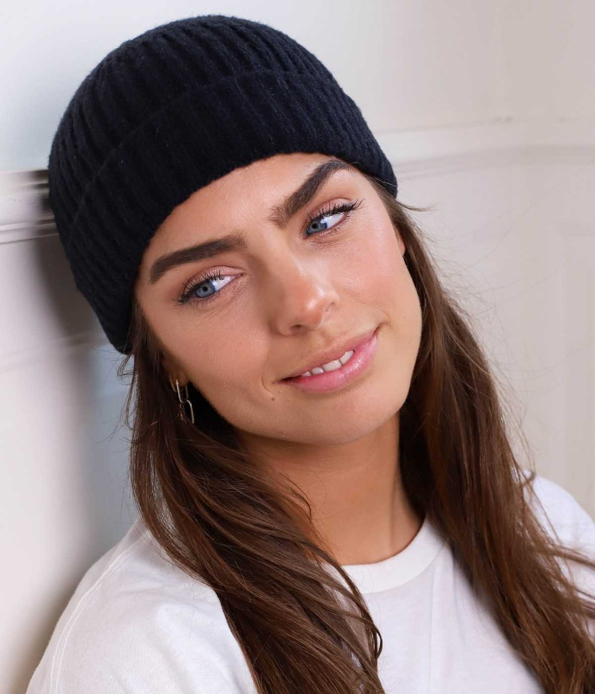 WOOL FISHERMAN BEANIE.