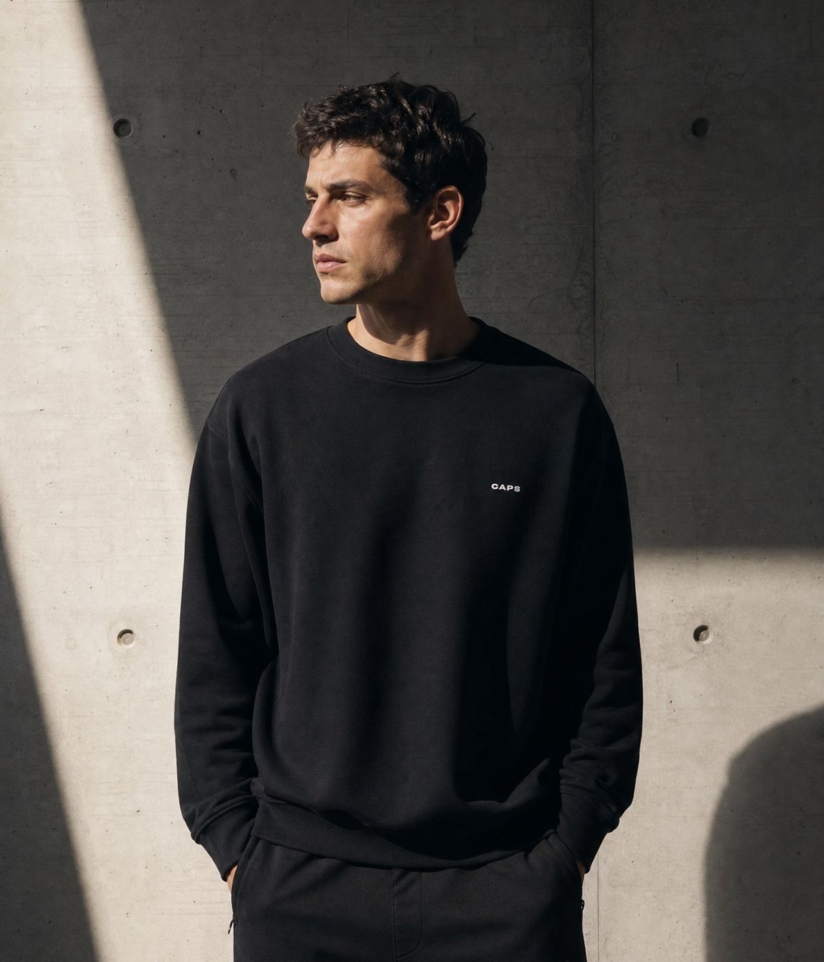 LOGO SWEATSHIRT.
