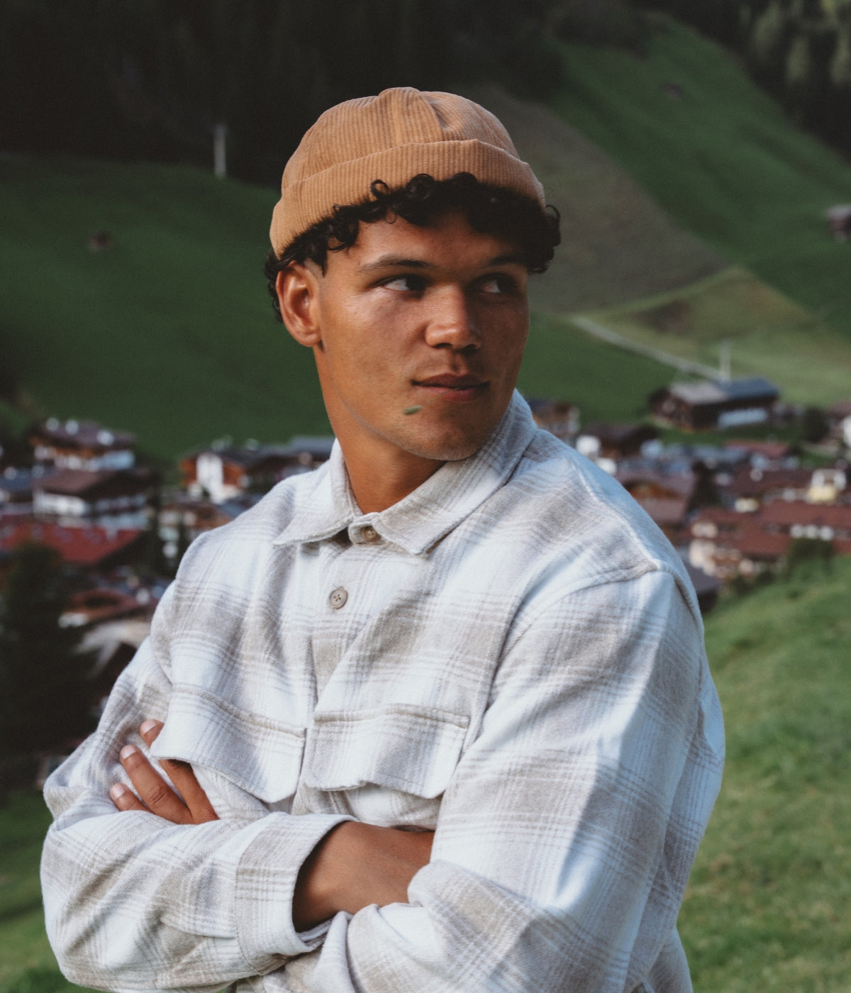 CORDUROY FISHERMAN BEANIE.