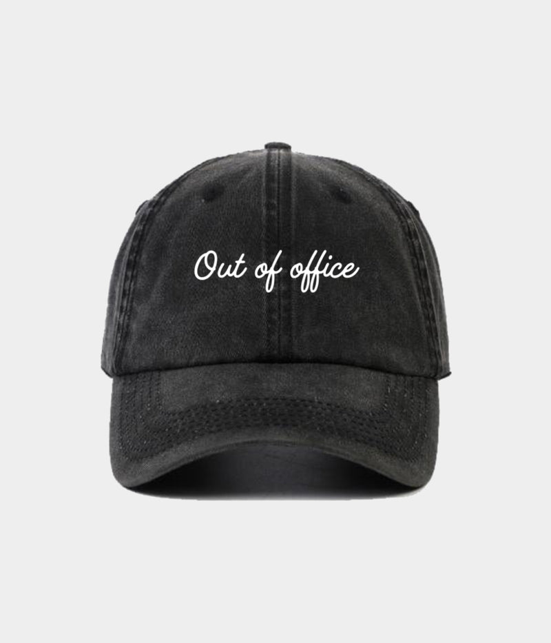 OUT OF OFFICE - KURSIV.
