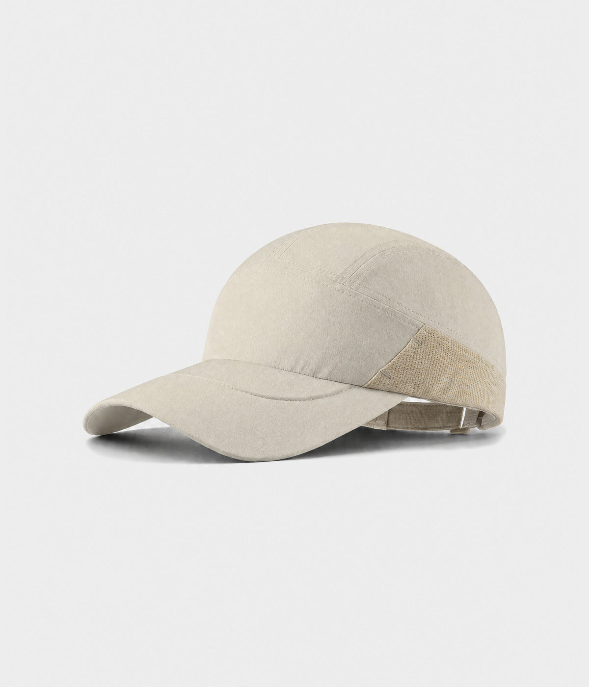 QUICK DRY KEEPER. quick-dry polyester running cap in beige, side view