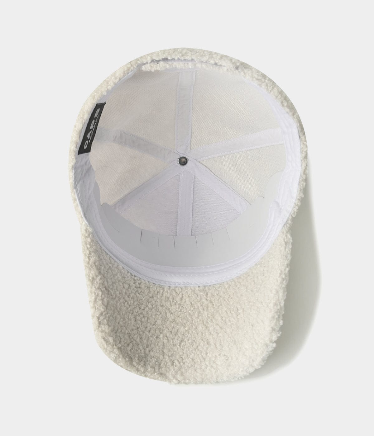 GORRA DE PELUCHE.