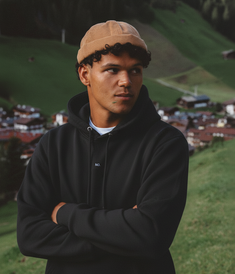 NO HOODIE.-CAPS