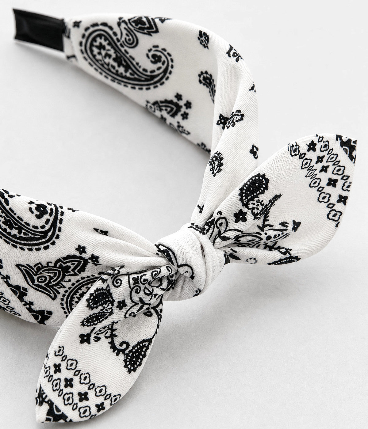 PAISLEY BOW HEADBAND. paisley bow headband in WHITE, close-up view