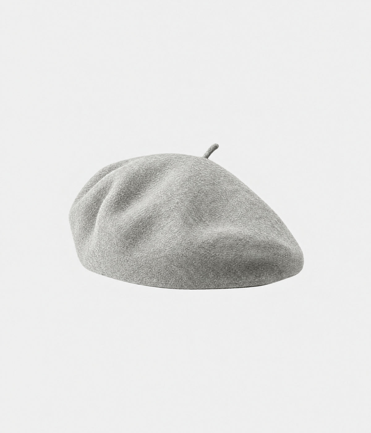 CLASSIC BERET. felt beret in gray, front view