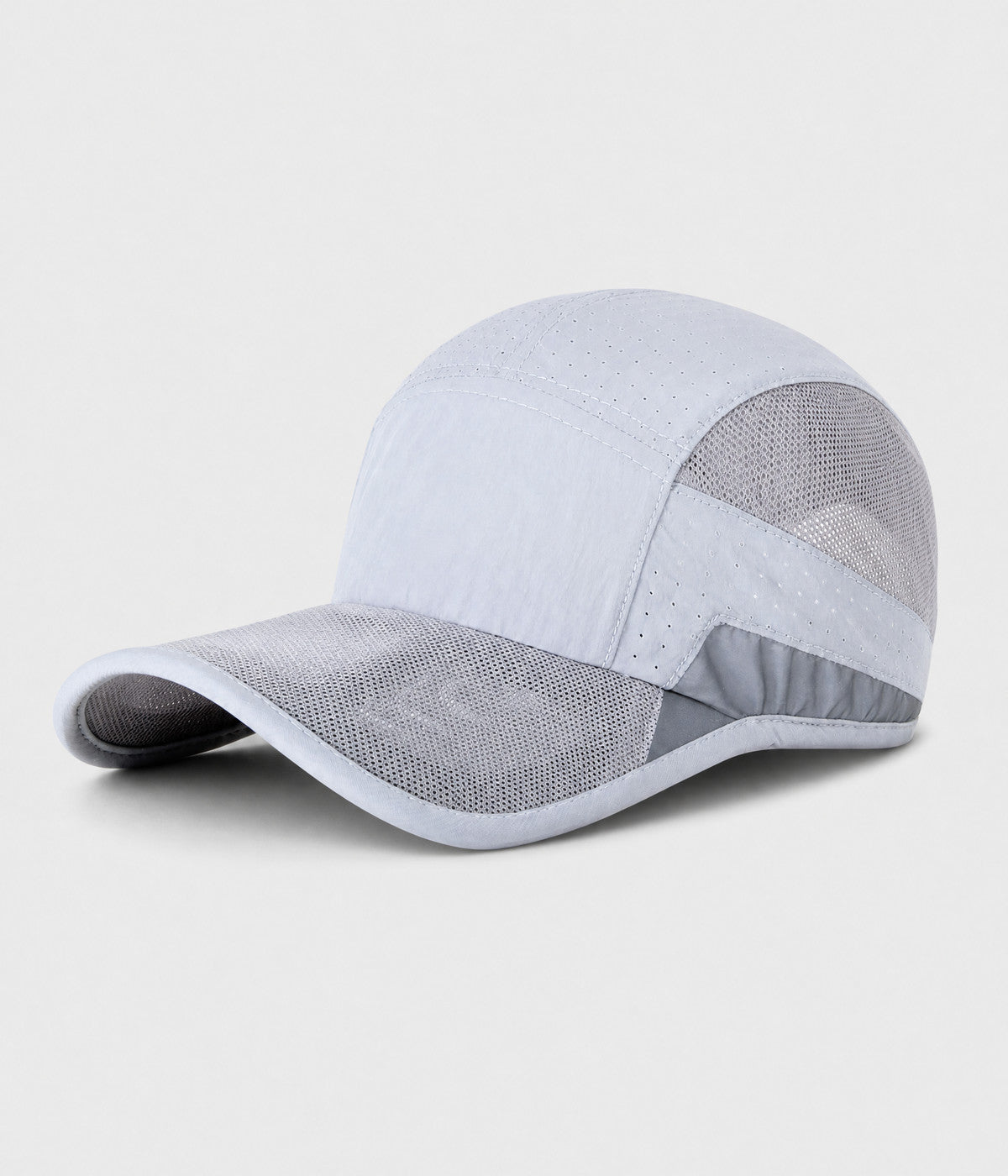 RUNNER CAP. perforated quick-dry running cap in light gray, side view