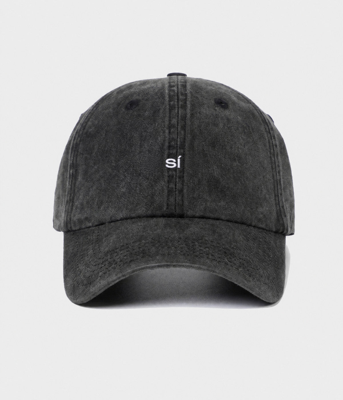 WASHED SÍ. washed cotton dad cap in BLACK, front view