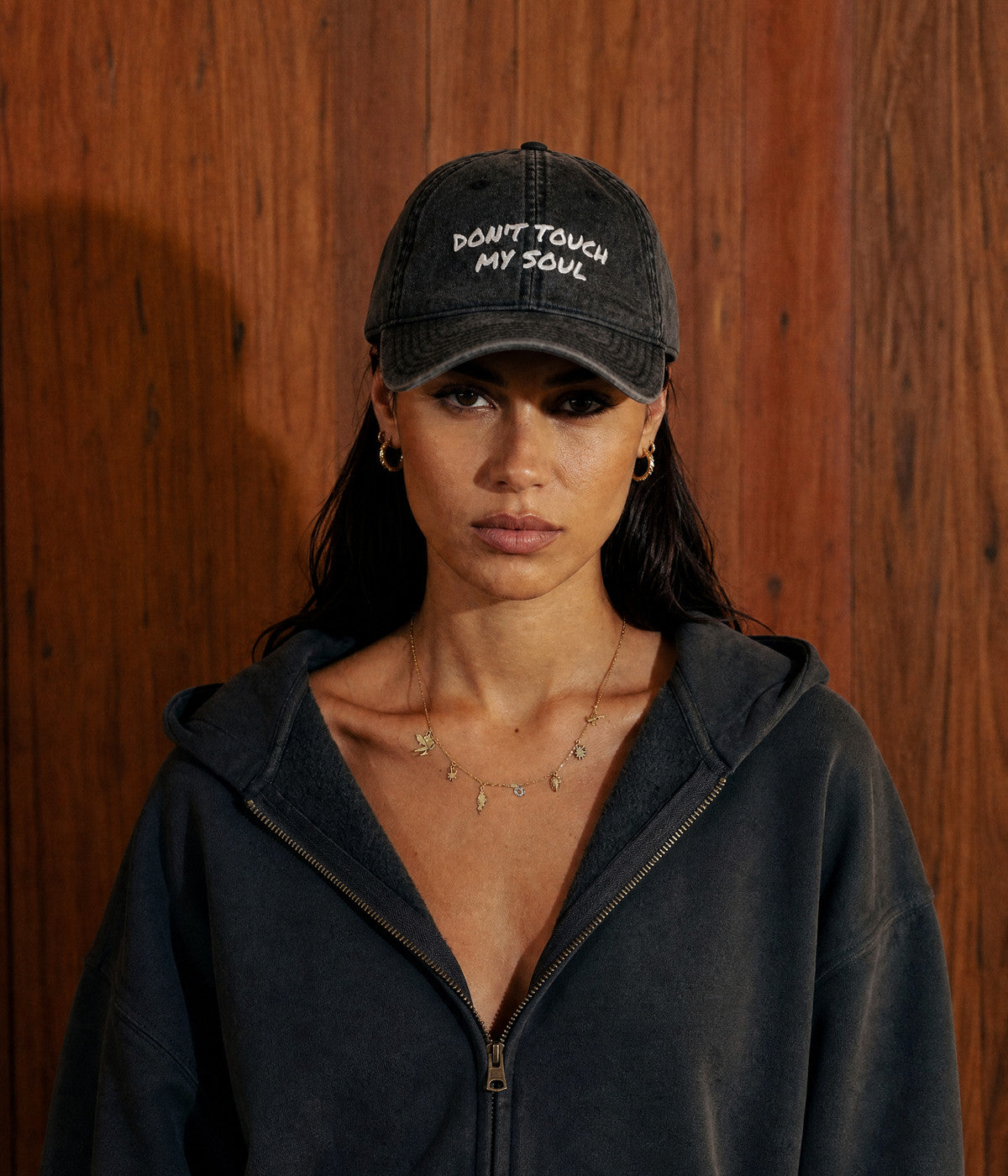 DON'T TOUCH MY SOUL CAP — Black worn