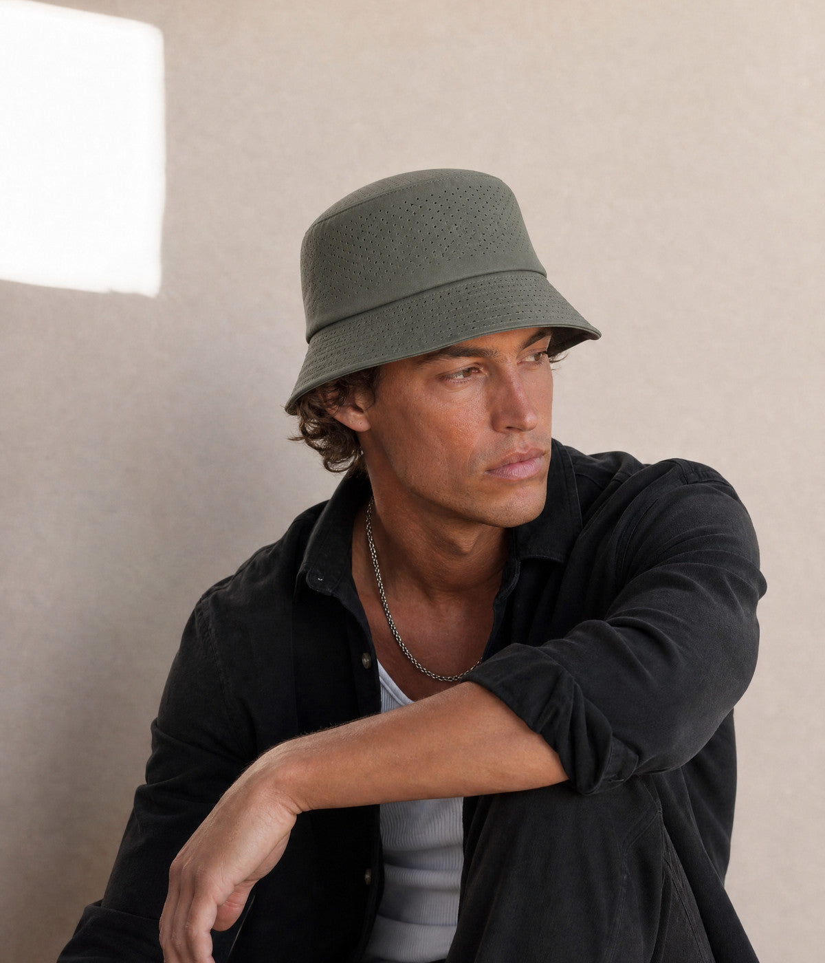 PERFORATED BUCKET. — ARMY GREEN worn