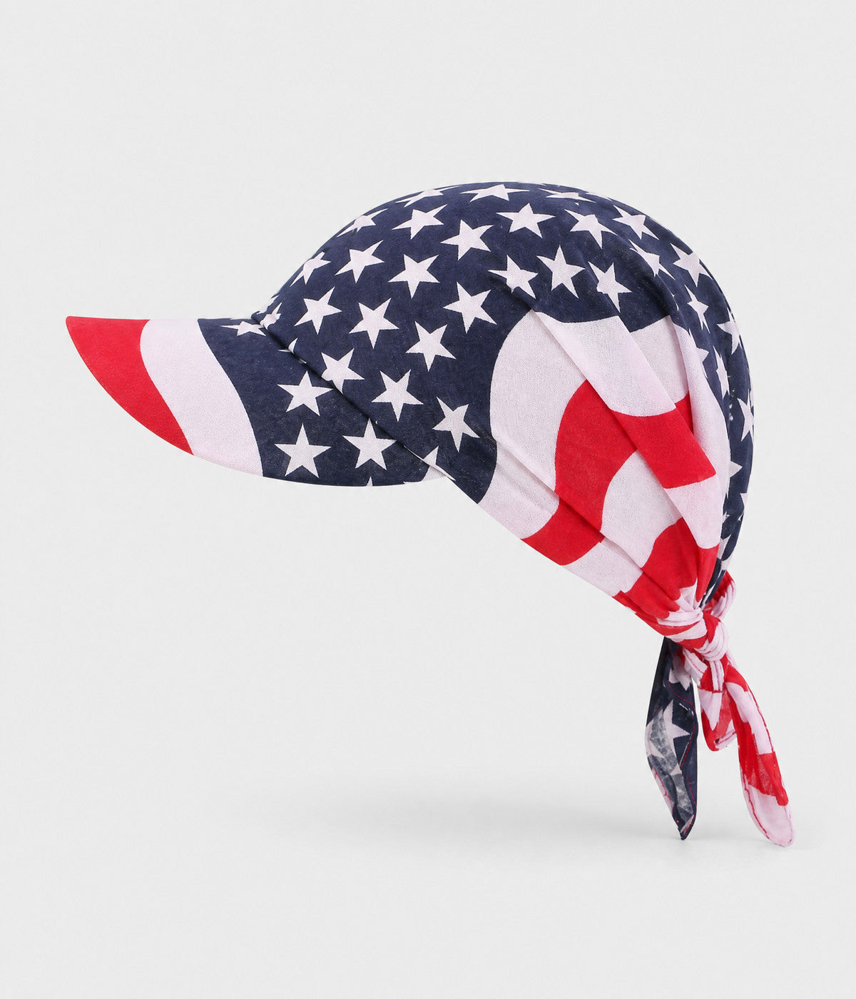 PEAKED BANDANA CAP. peaked bandana cap in USA flag print, front view