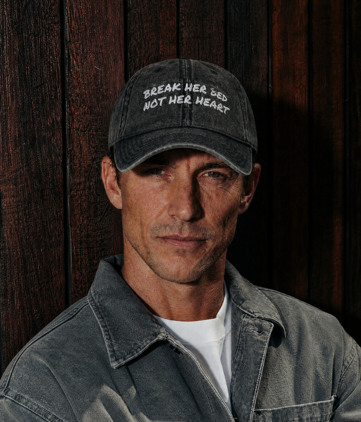 BREAK HER BED CAP — Black worn