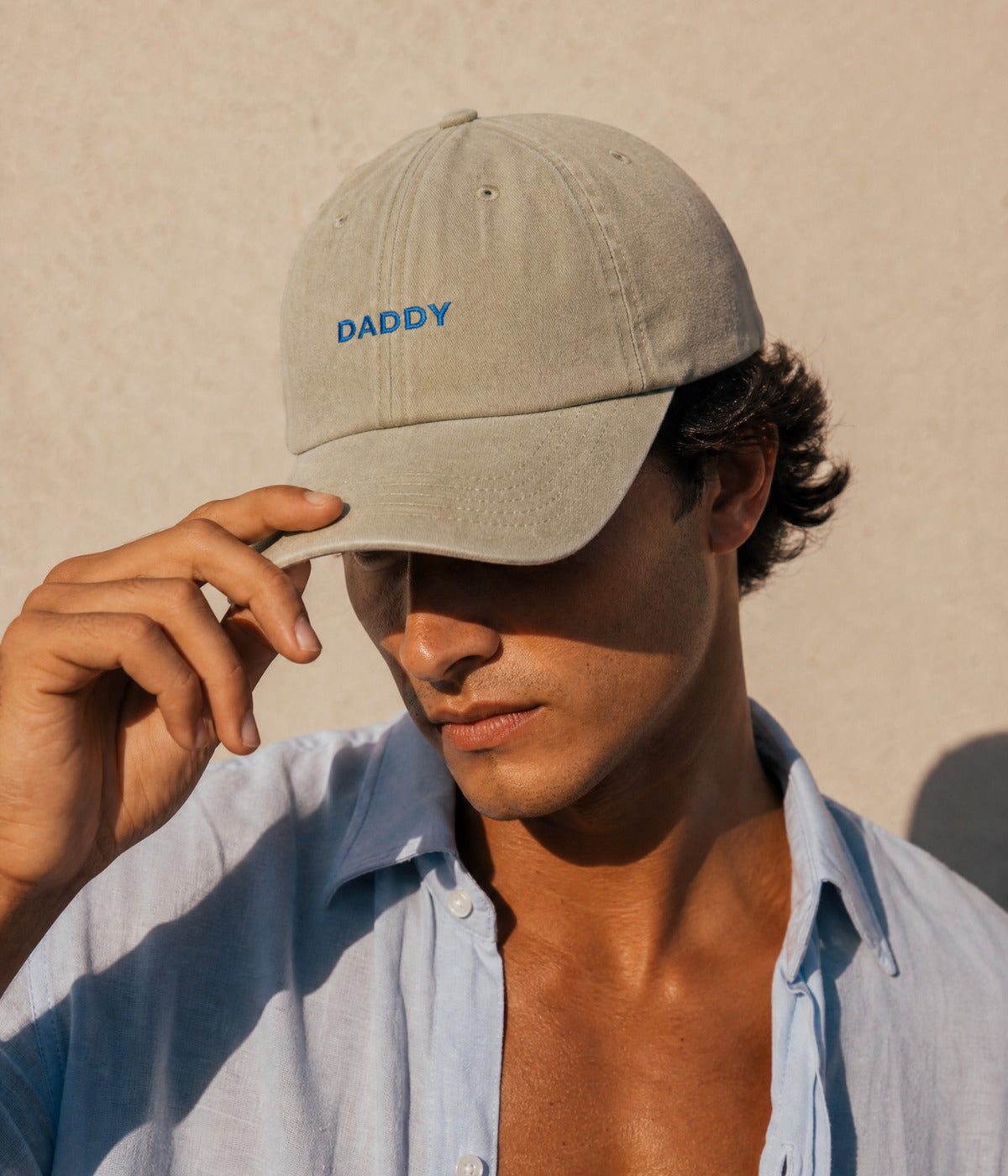 WASHED AZURE DADDY. — GRAYISH SHEEN worn