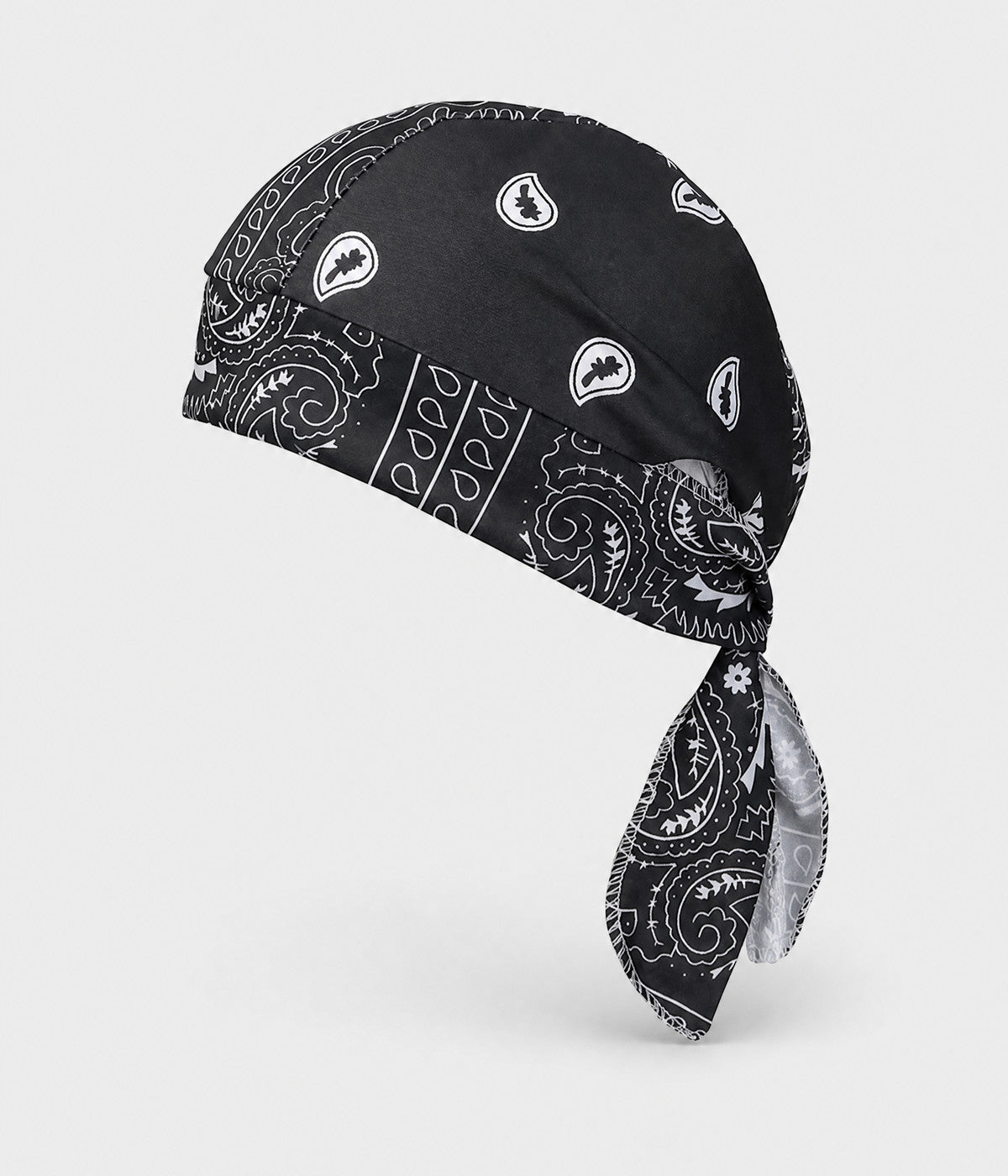 BANDANA CAP. pre-tied paisley bandana cap in black, front view