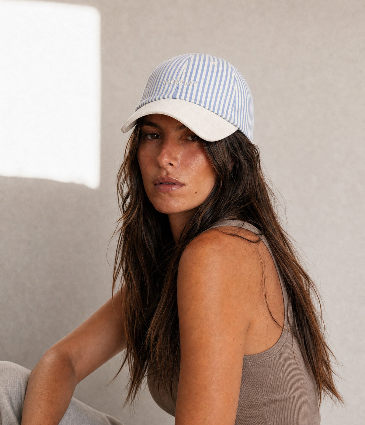 LIMITED EDITION — MOMMY. — STRIPED BLUE worn, seated
