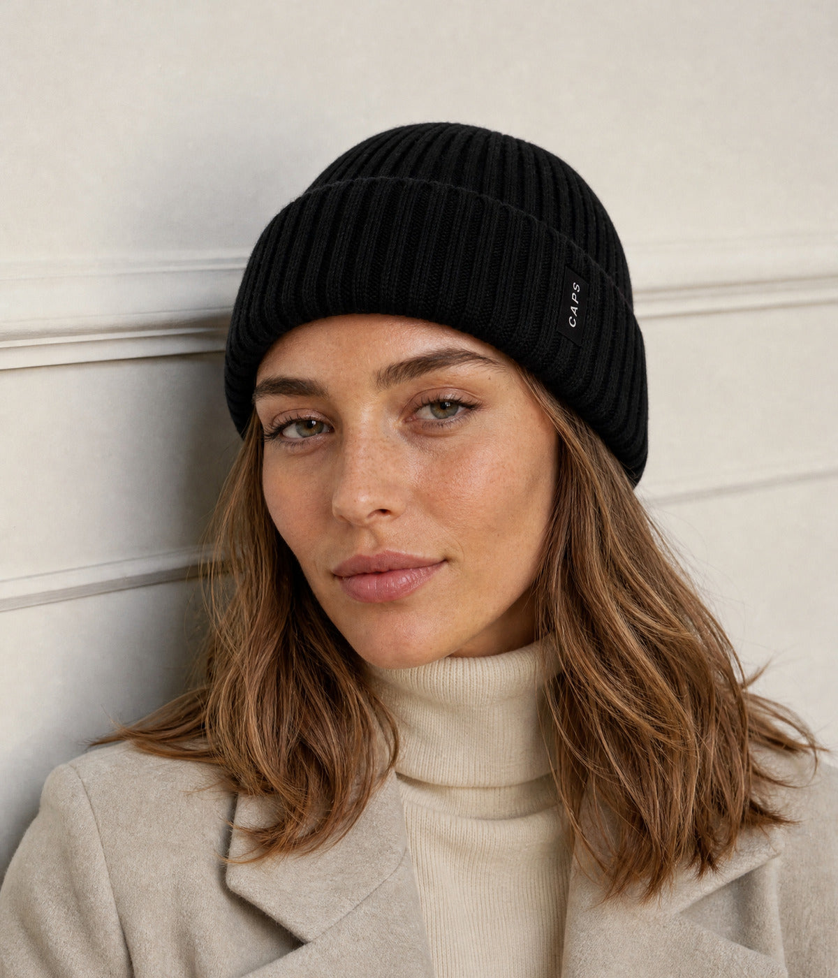 LOGO MID FIT BEANIE. — BLACK worn
