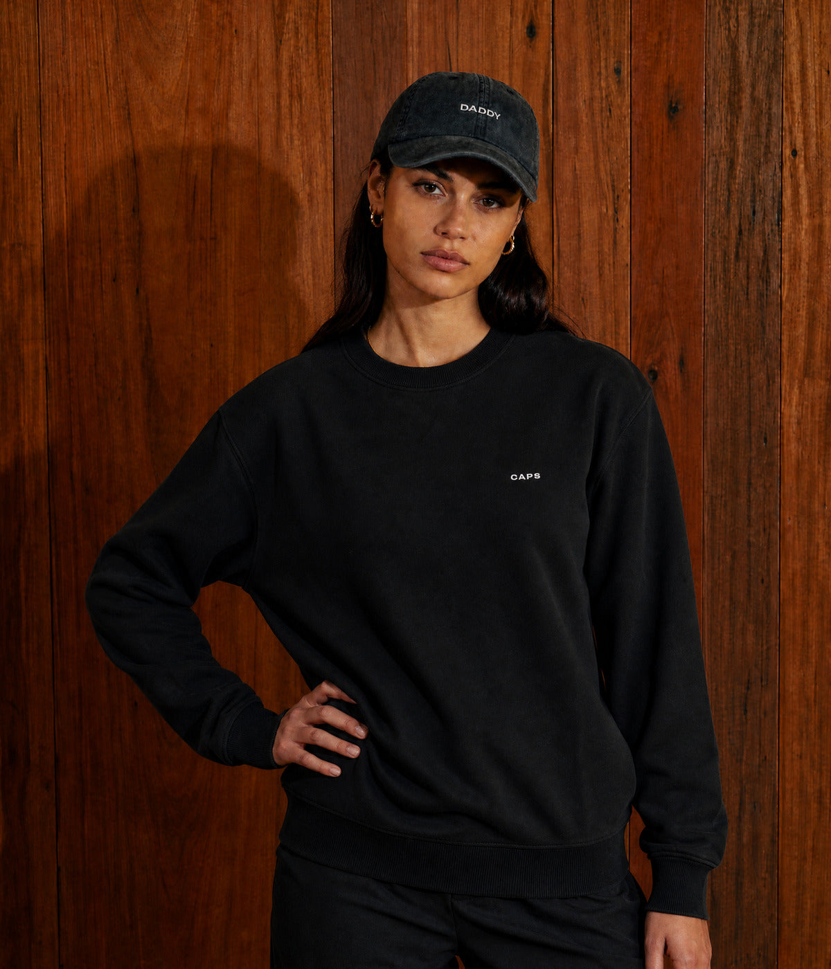 LOGO SWEATER. on model