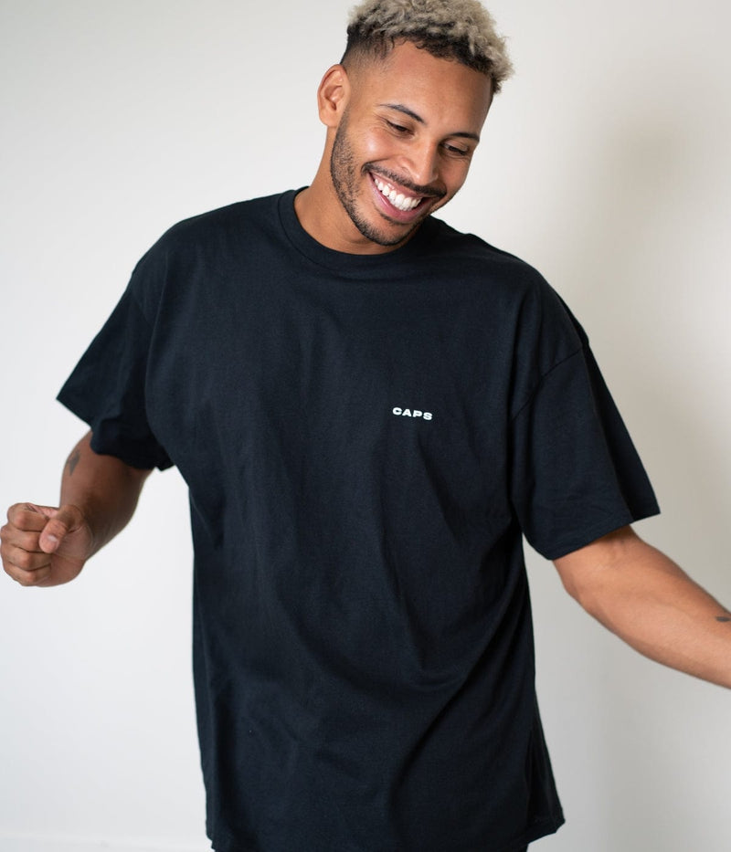LOGO TEE.-CAPS