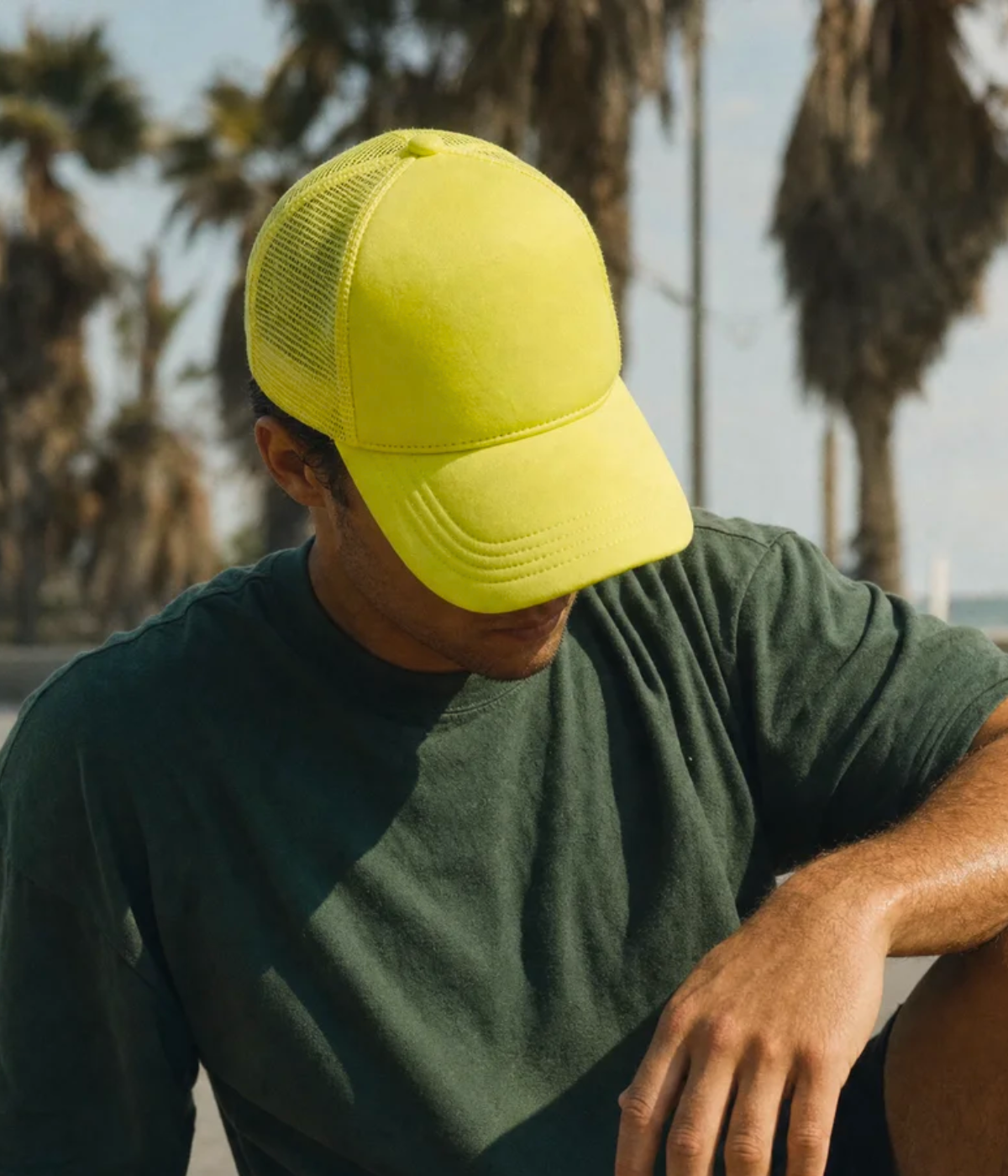 MESH TRUCKER.