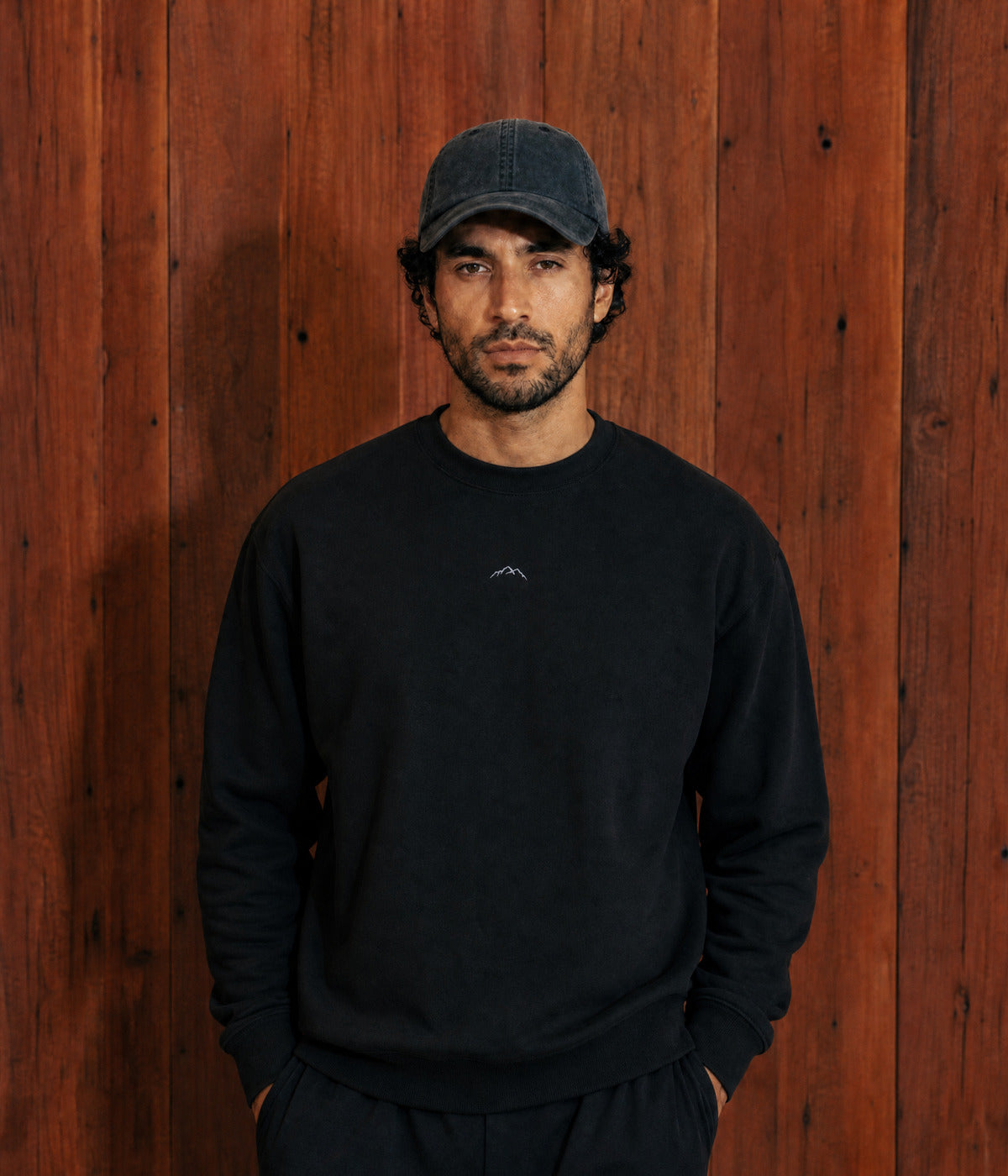 MOUNTAINS SWEATER. on model