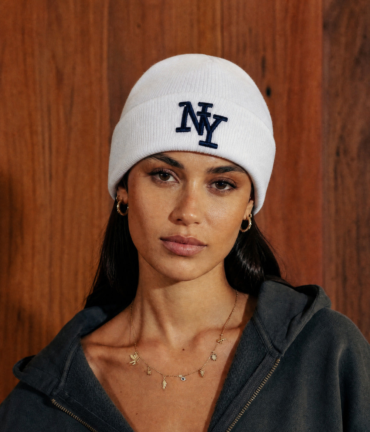 NY BEANIE. — WHITE worn